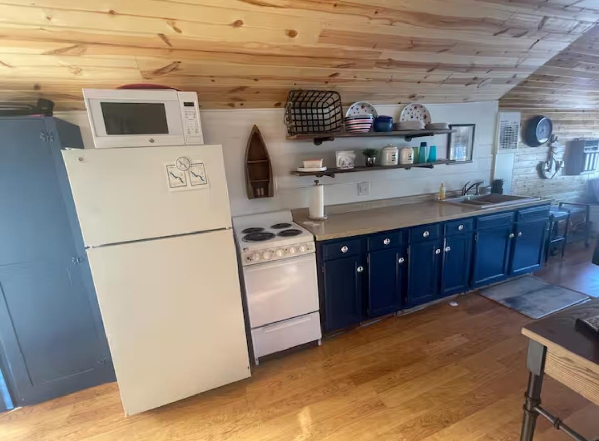 243 Arbor Drive, Lake George, MI, 48632