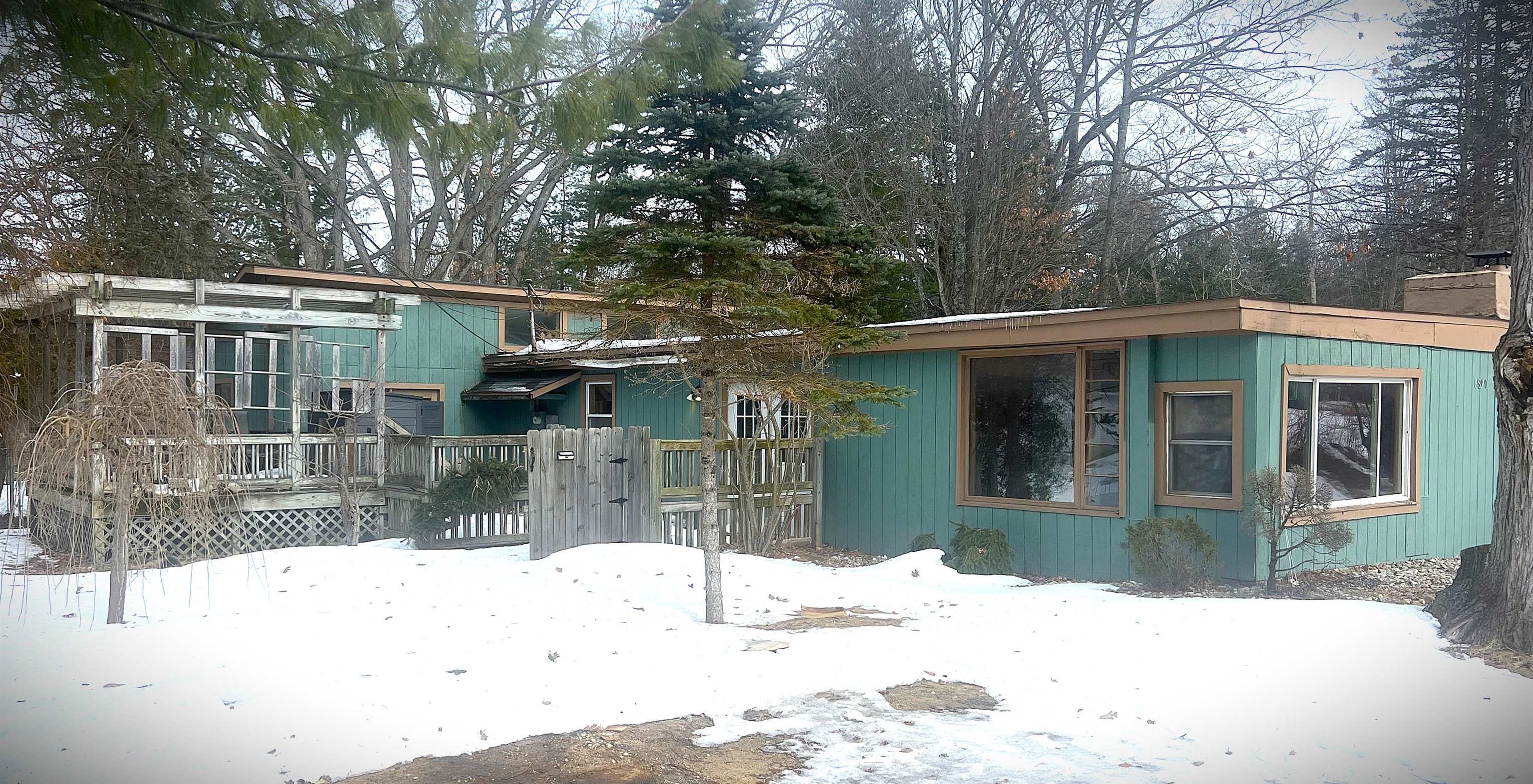 8890 Us-131, S, Grawn, MI, 49637-9622