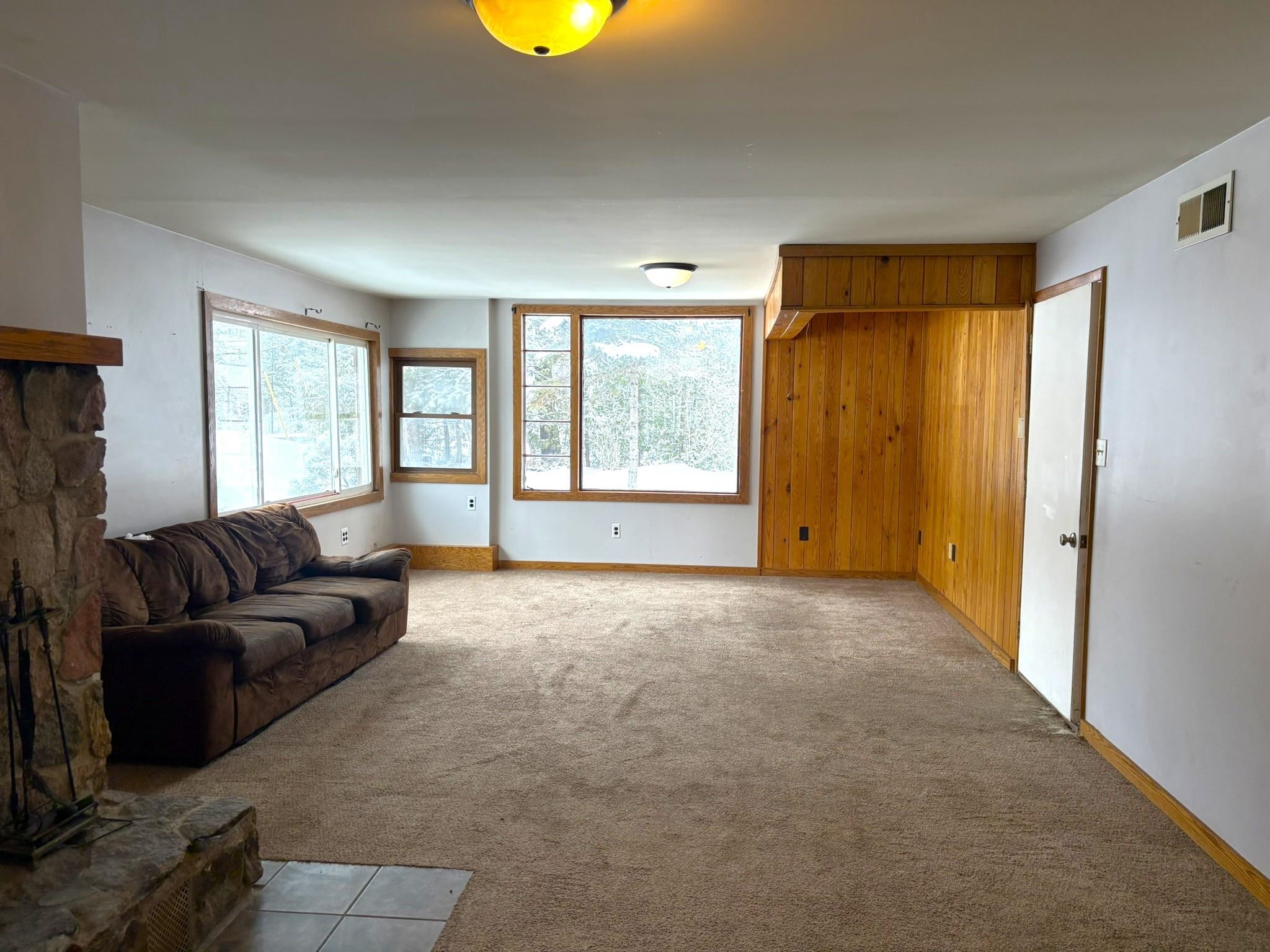 8890 Us-131, S, Grawn, MI, 49637-9622