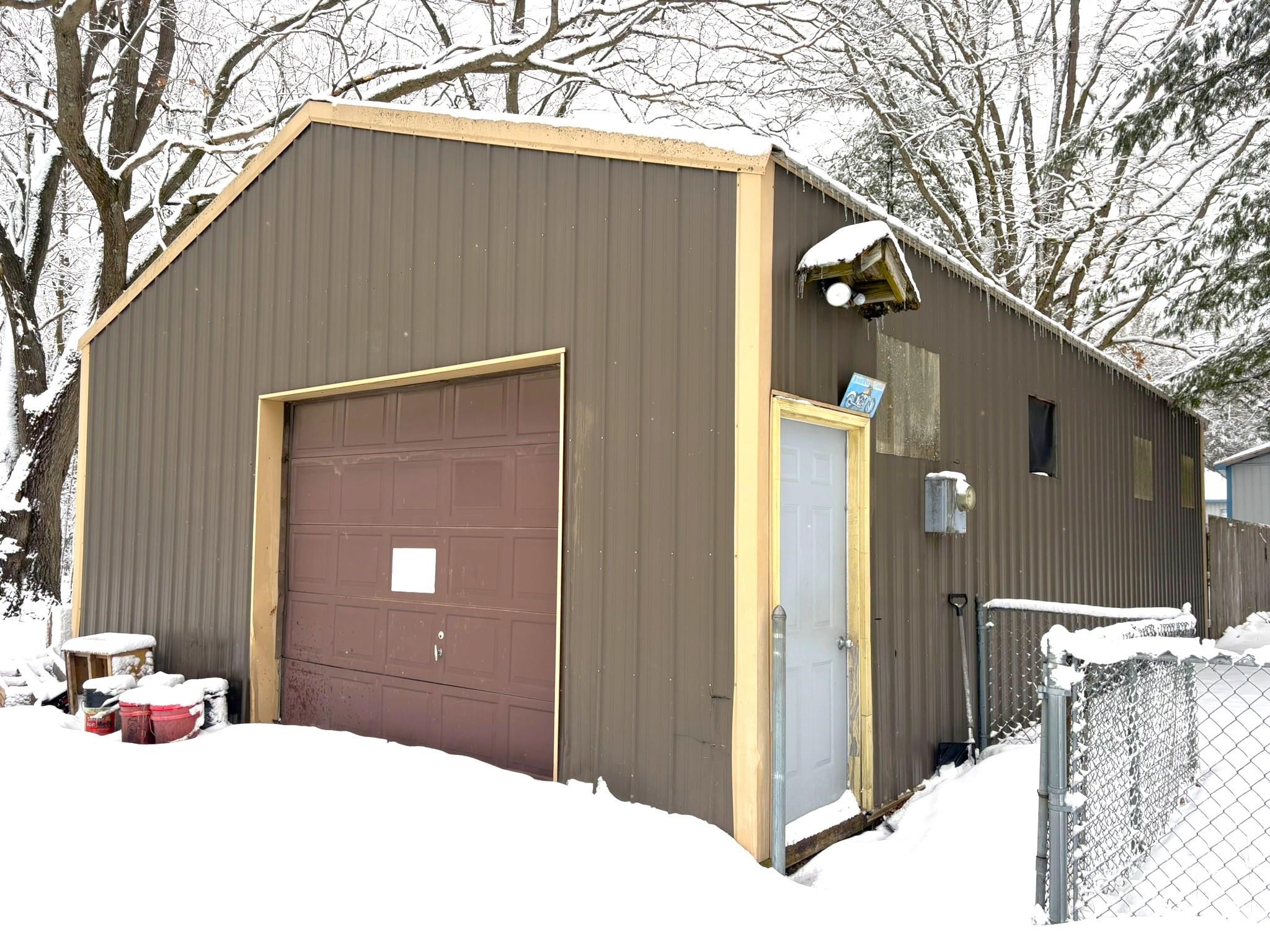 8890 Us-131, S, Grawn, MI, 49637-9622