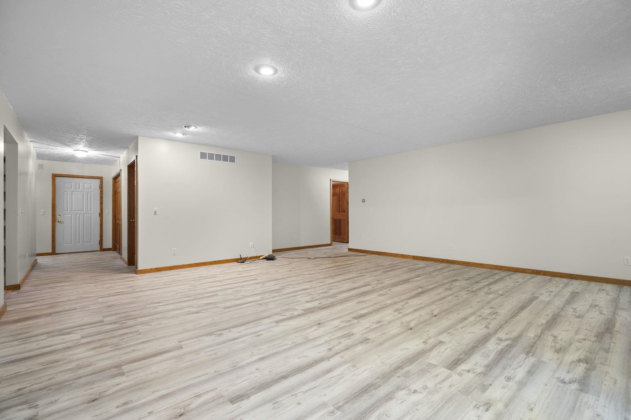 211 E 7th Street, Northport, MI, 49670-9770