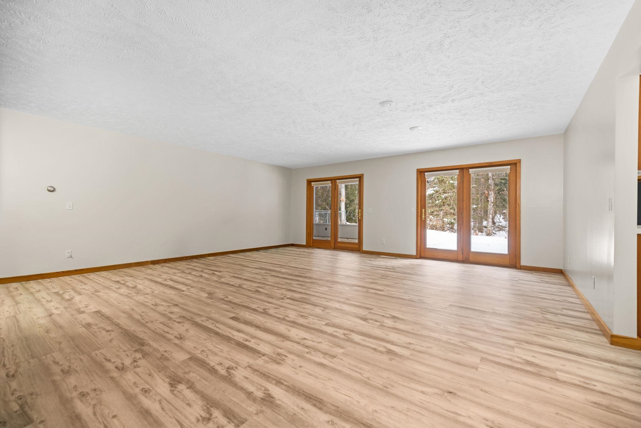 211 E 7th Street, Northport, MI, 49670-9770