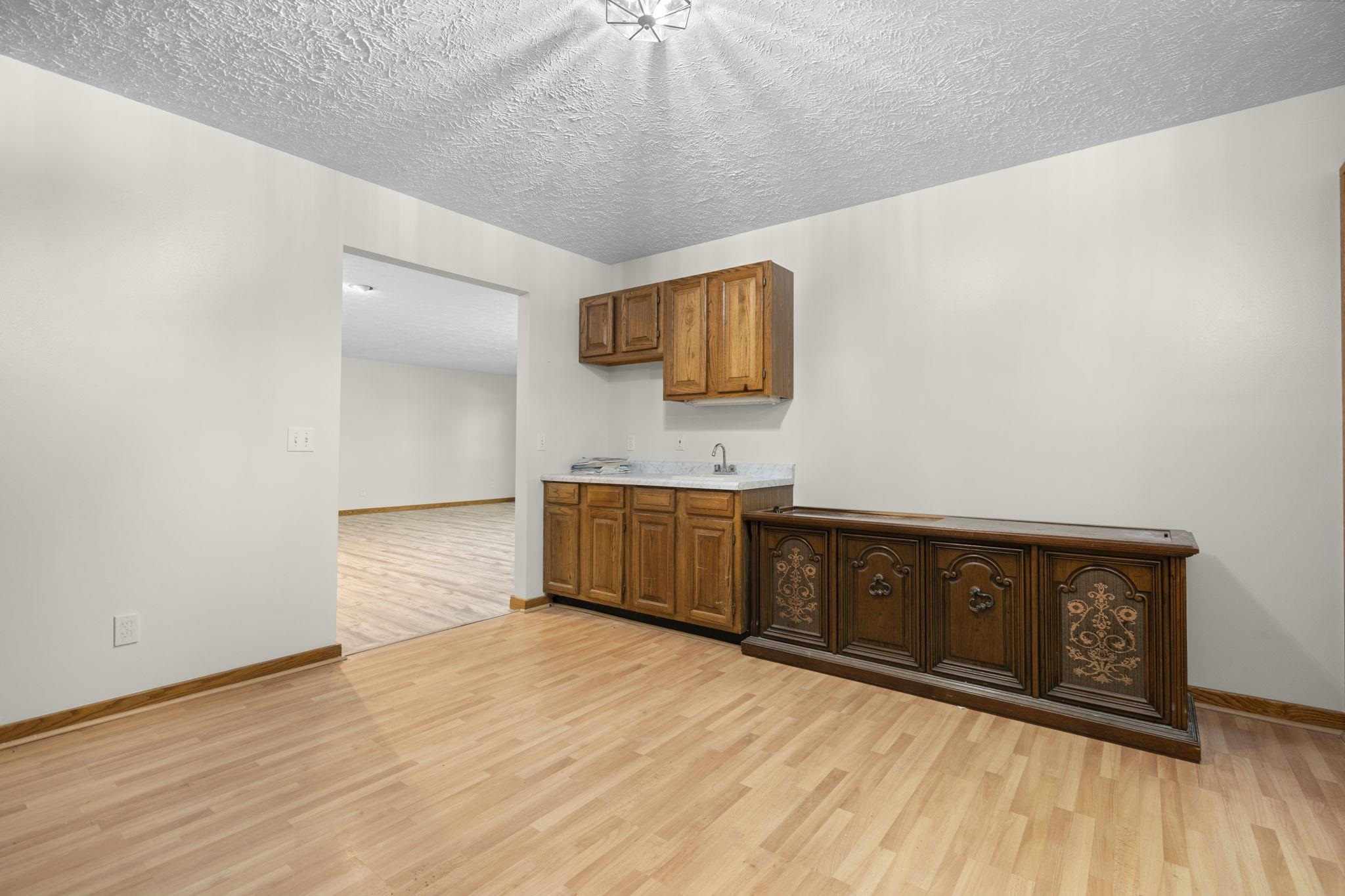 211 E 7th Street, Northport, MI, 49670-9770