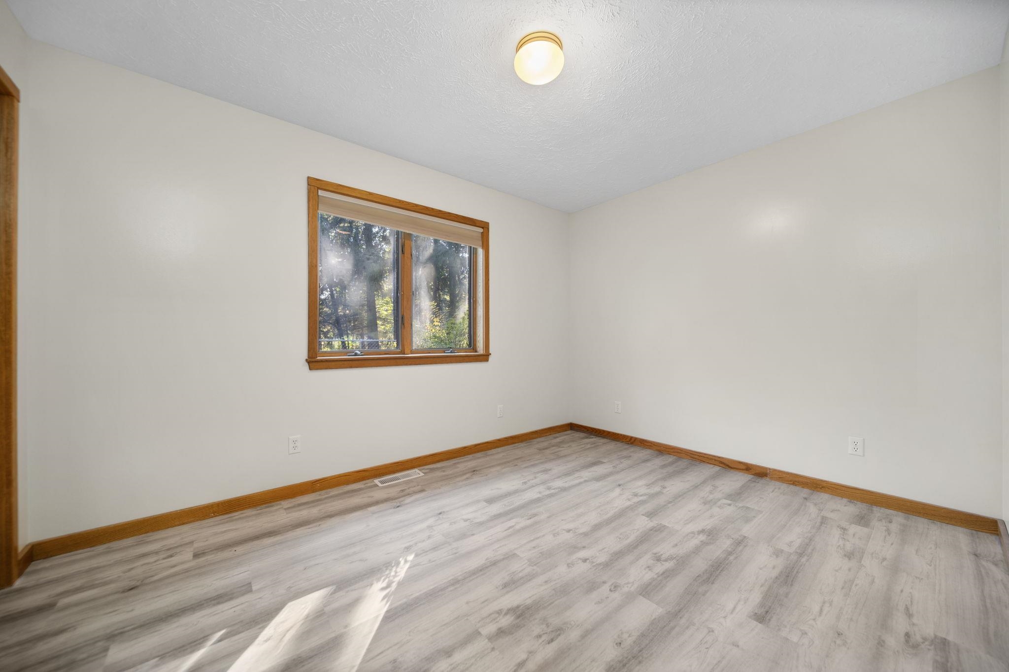 211 E 7th Street, Northport, MI, 49670-9770