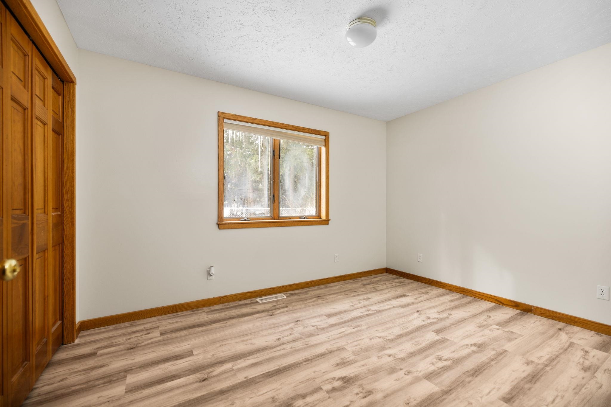 211 E 7th Street, Northport, MI, 49670-9770