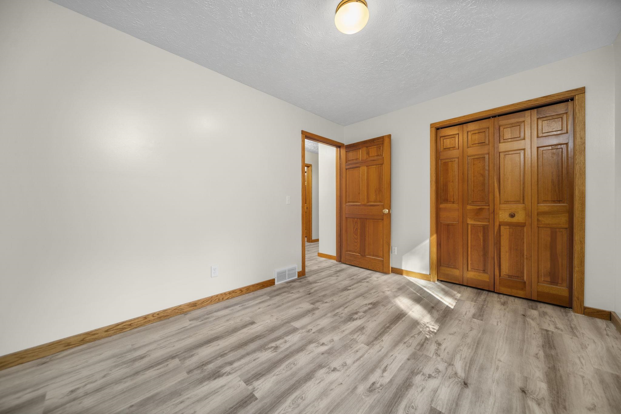 211 E 7th Street, Northport, MI, 49670-9770