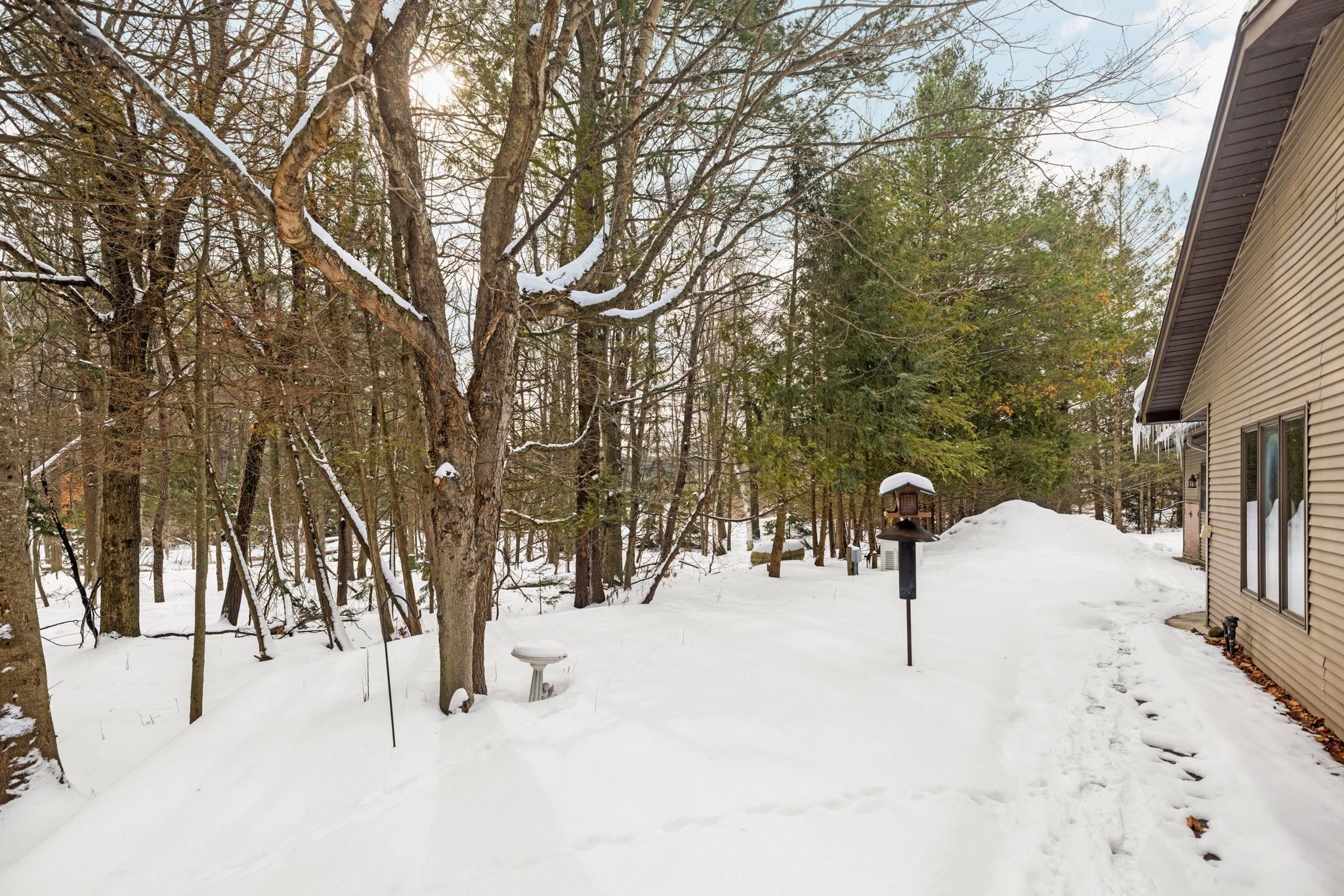 211 E 7th Street, Northport, MI, 49670-9770