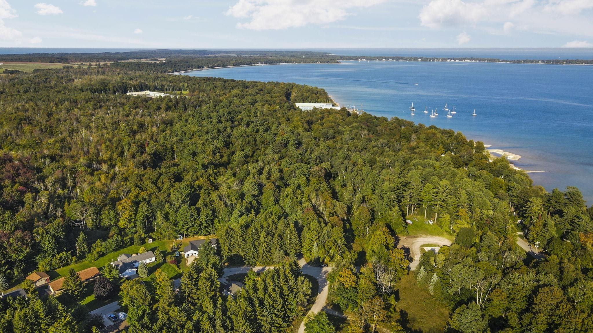 211 E 7th Street, Northport, MI, 49670-9770