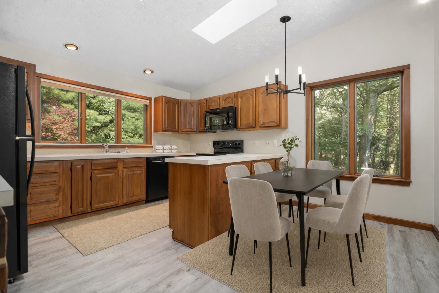 211 E 7th Street, Northport, MI, 49670-9770