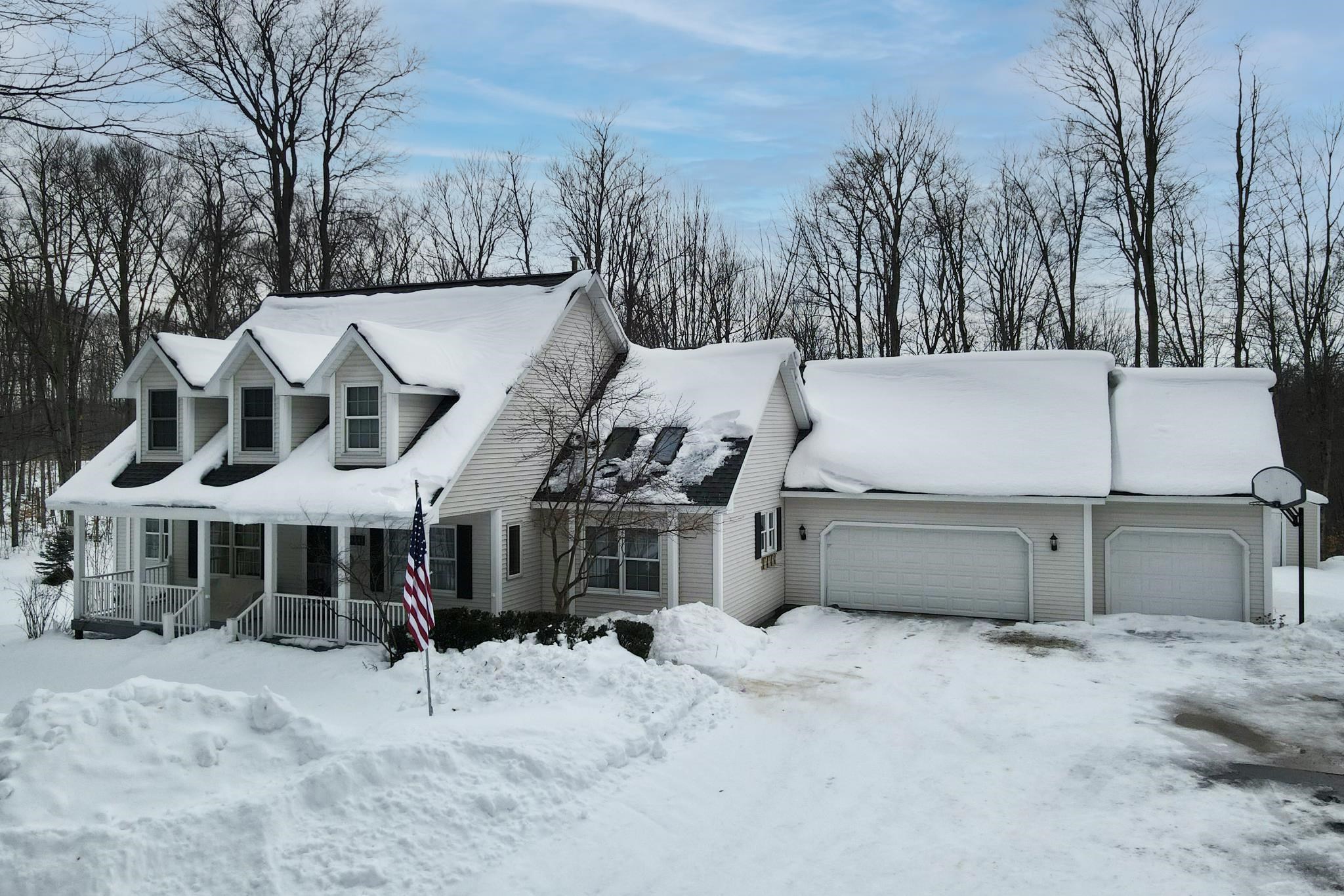 12900 S Woodhaven Lane, Traverse City, MI, 49684