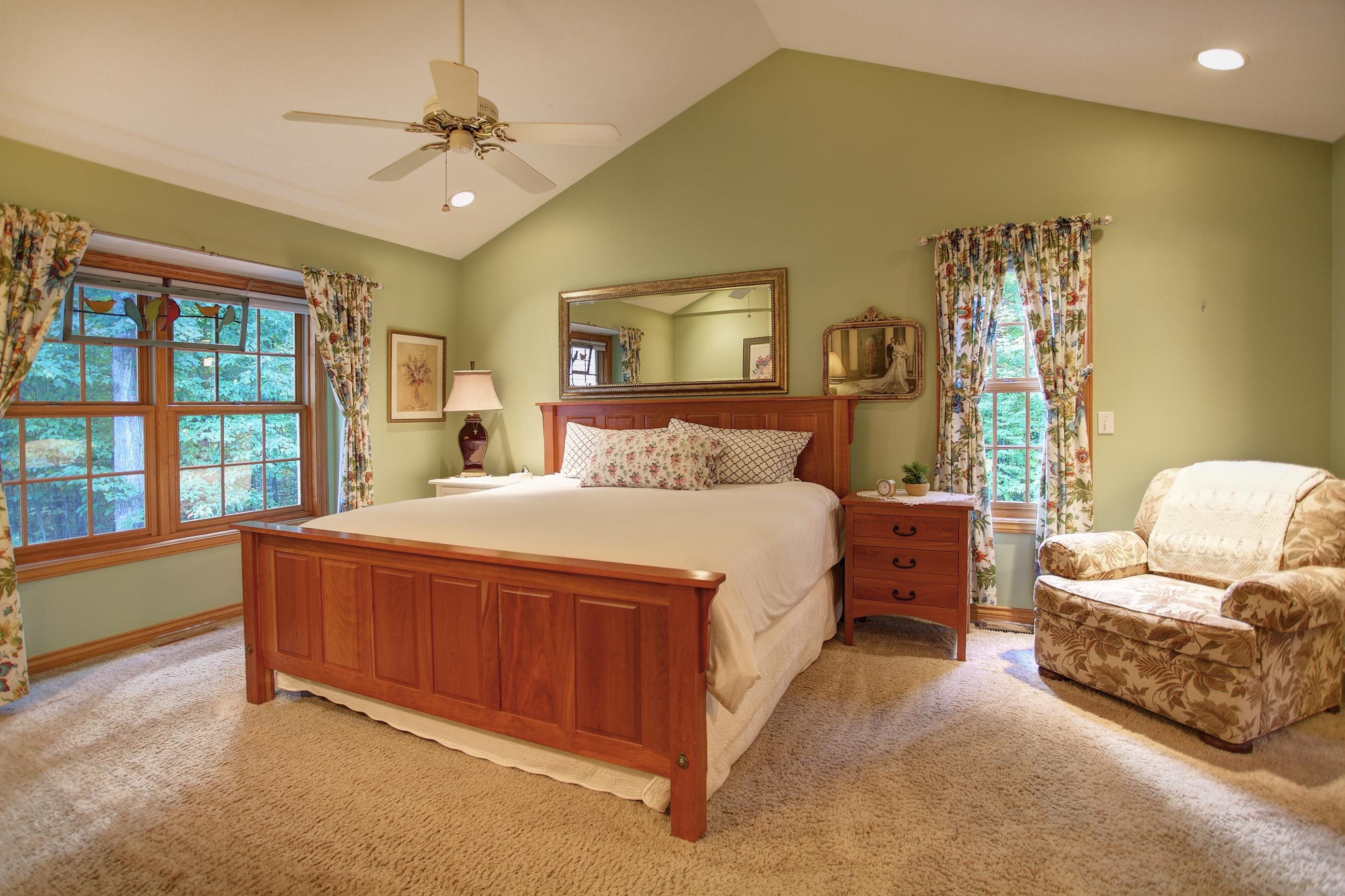 12900 S Woodhaven Lane, Traverse City, MI, 49684