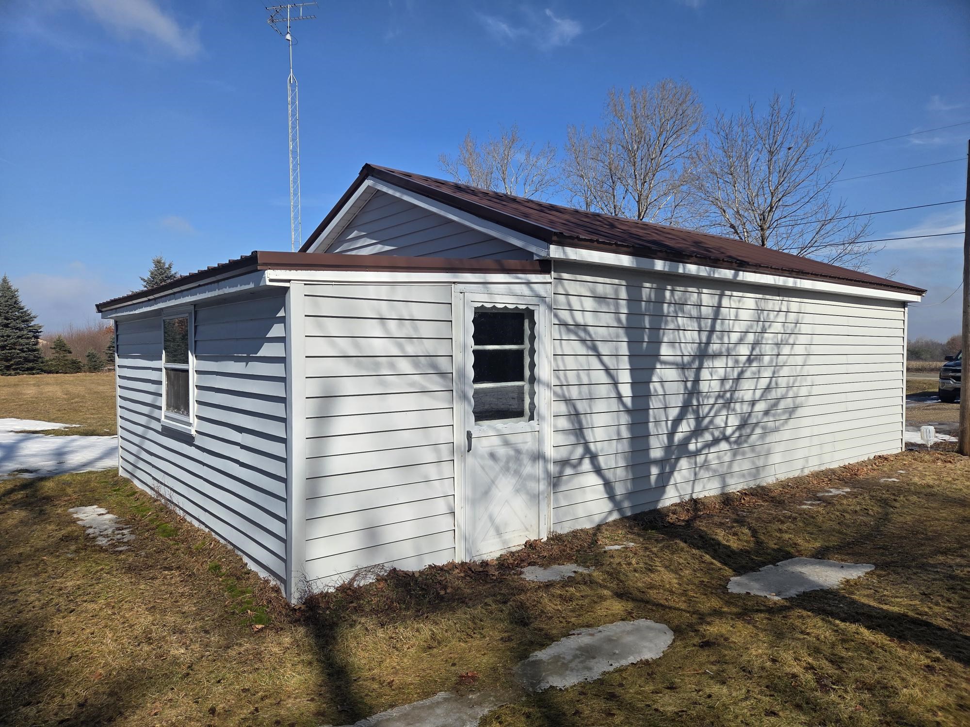 Homes for sale in Weidman, MI | 2353 N School Rd, Weidman, MI 48893 | MLS# 80065790