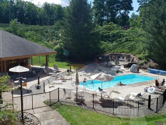 207 Shadow Glen, Bellaire, MI, 49615