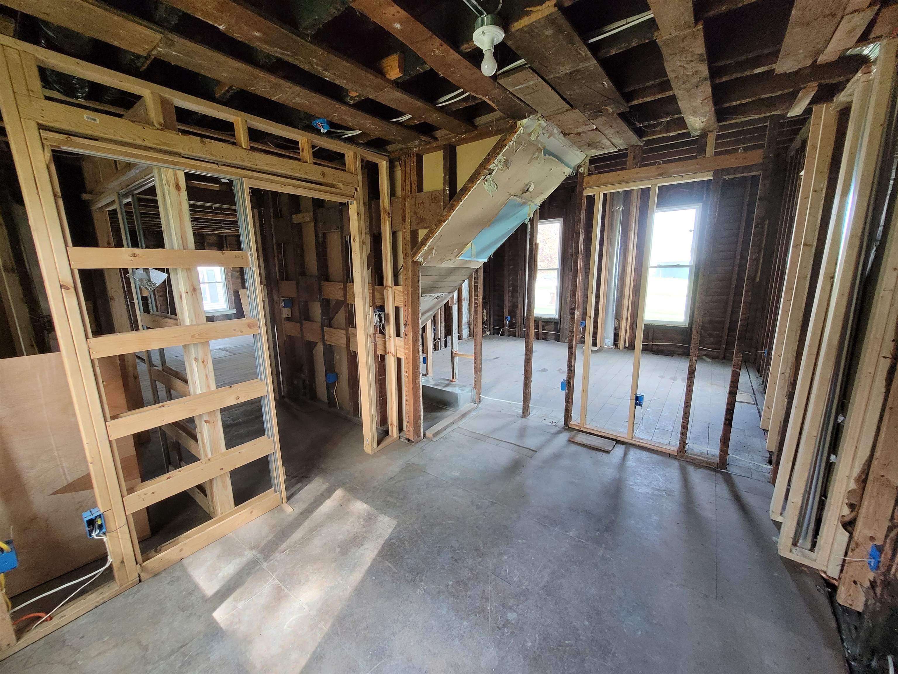 214 S Pine Street, Saint Louis, MI, 48880