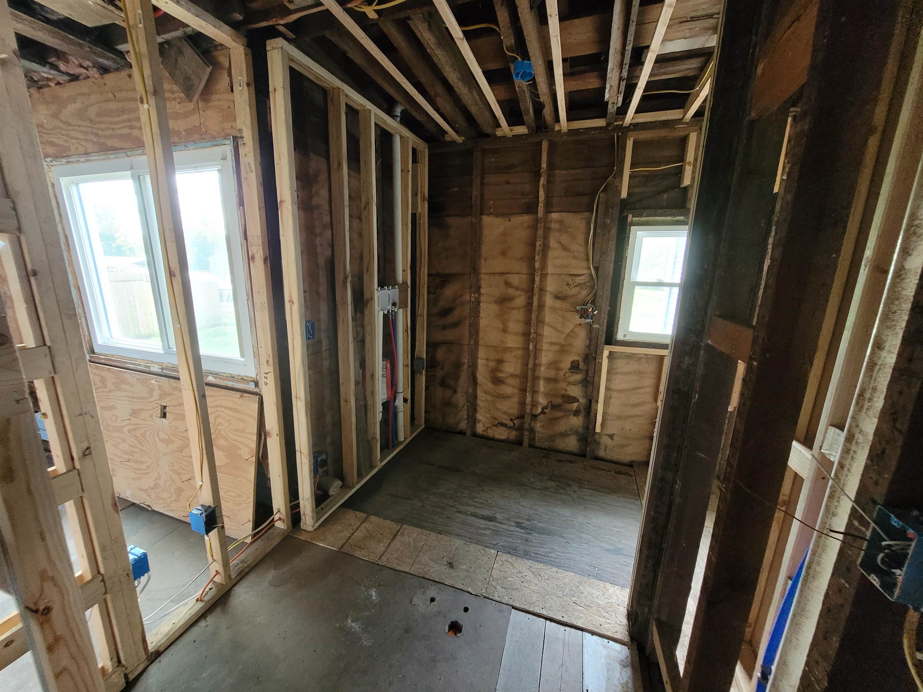 214 S Pine Street, Saint Louis, MI, 48880