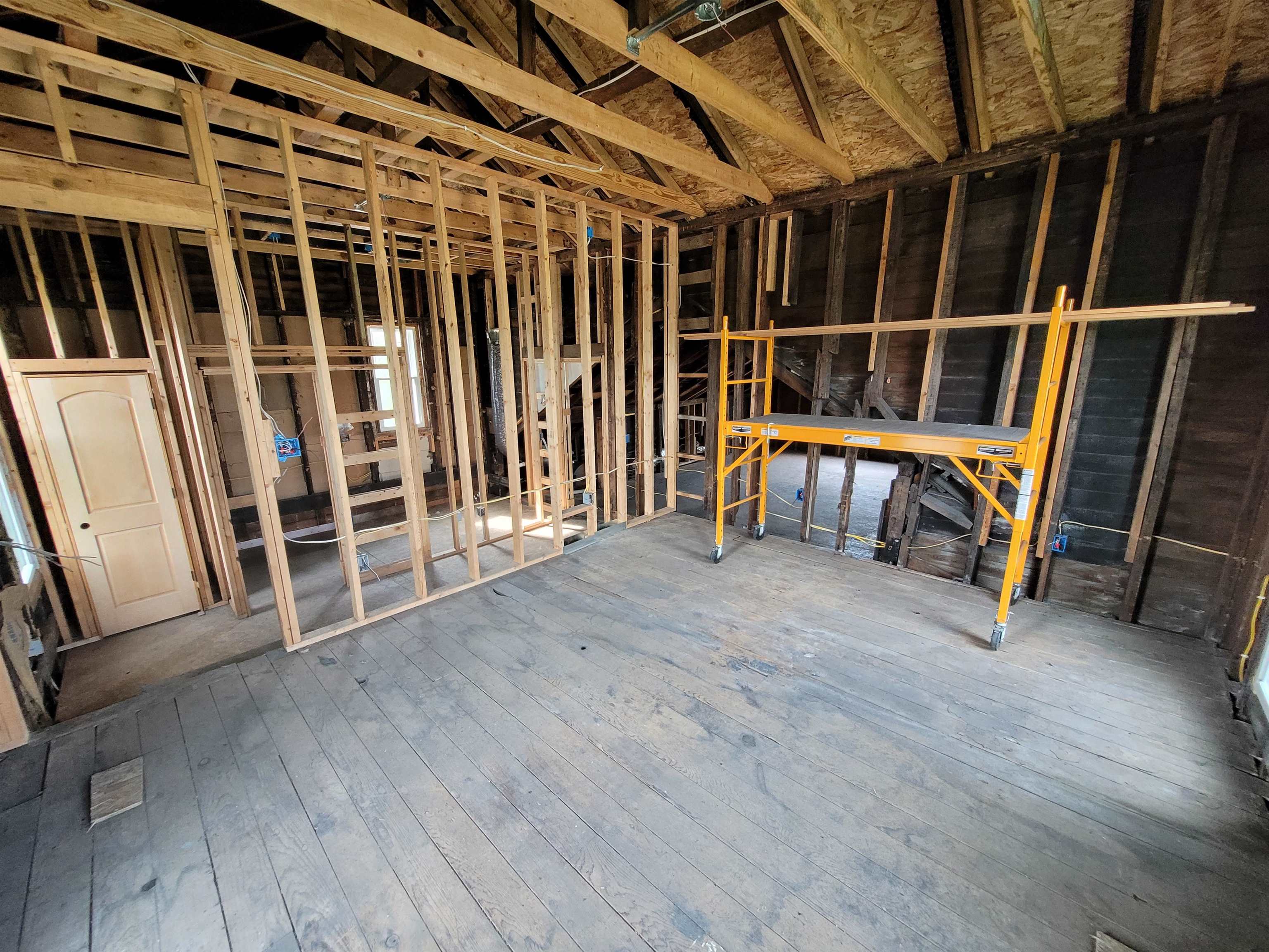 214 S Pine Street, Saint Louis, MI, 48880