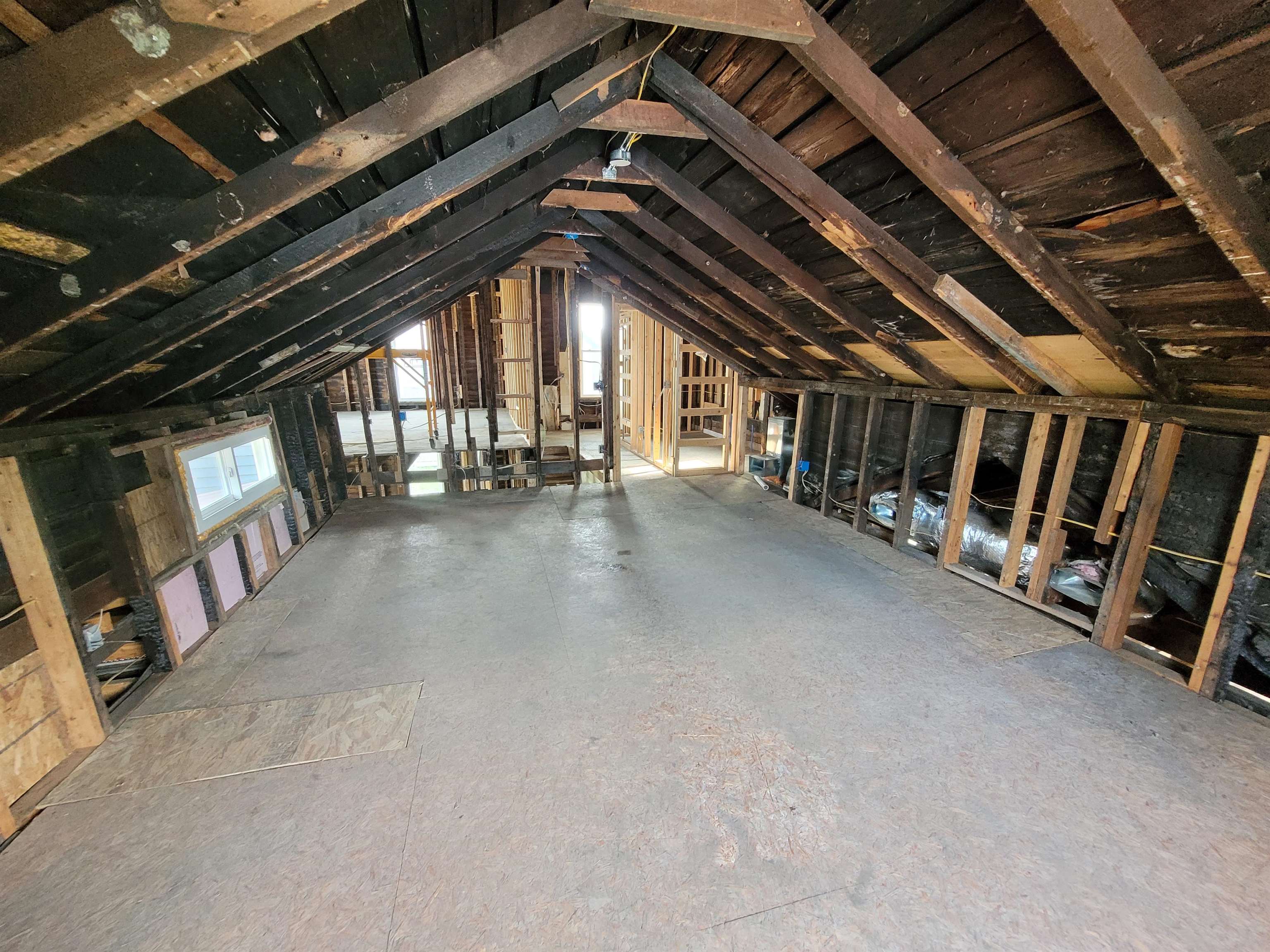 214 S Pine Street, Saint Louis, MI, 48880