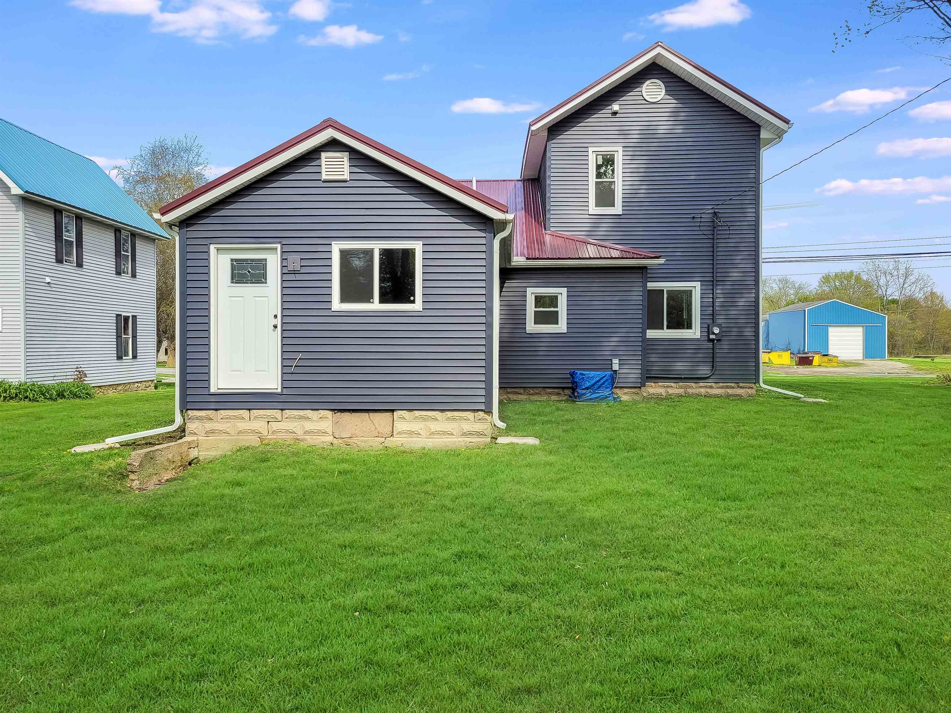 214 S Pine Street, Saint Louis, MI, 48880