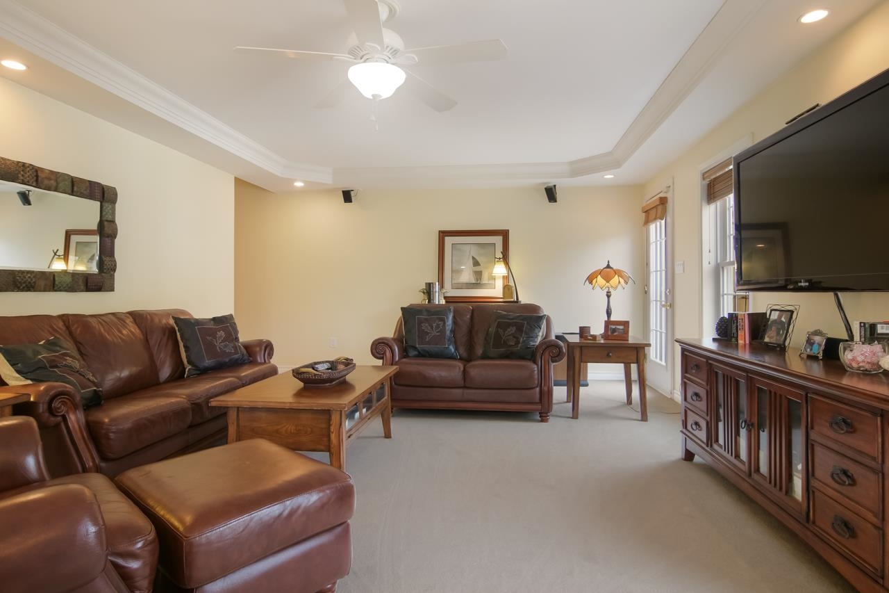3855 Pulver Woods Drive photo 17
