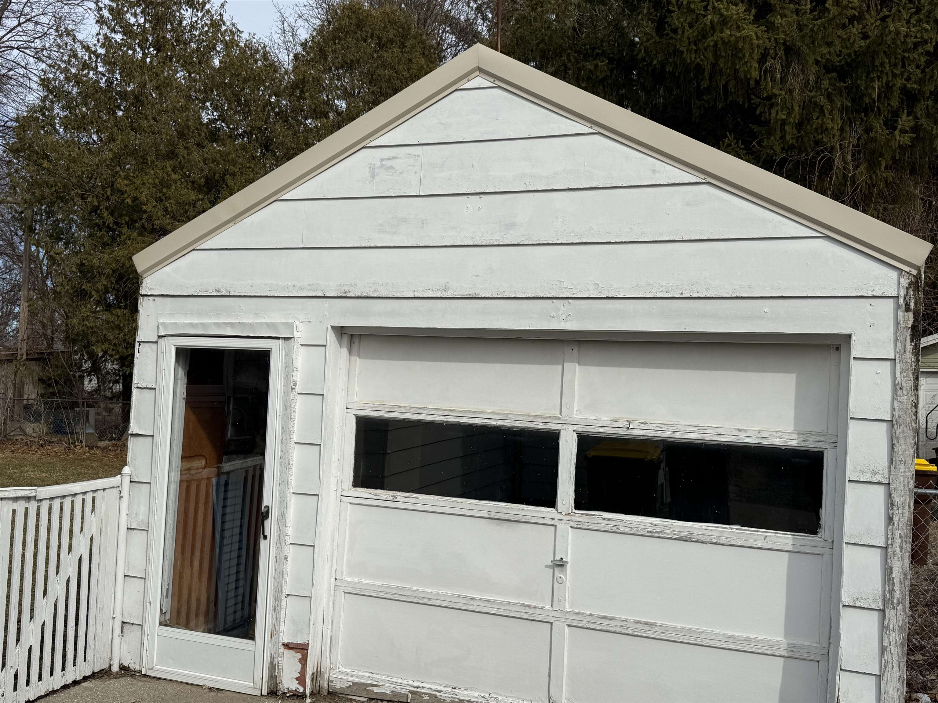 Saint Louis, MI, 48880