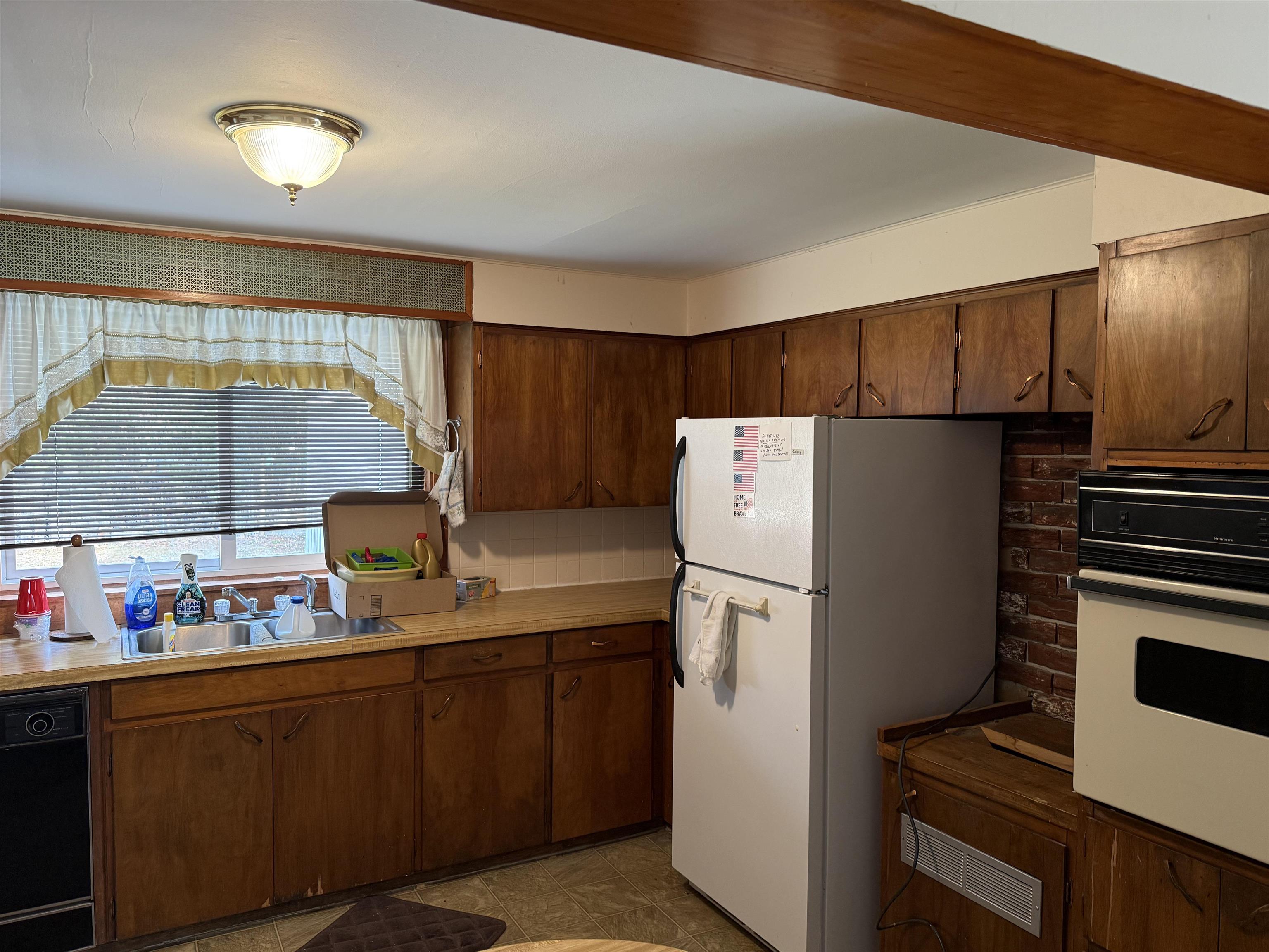 Saint Louis, MI, 48880