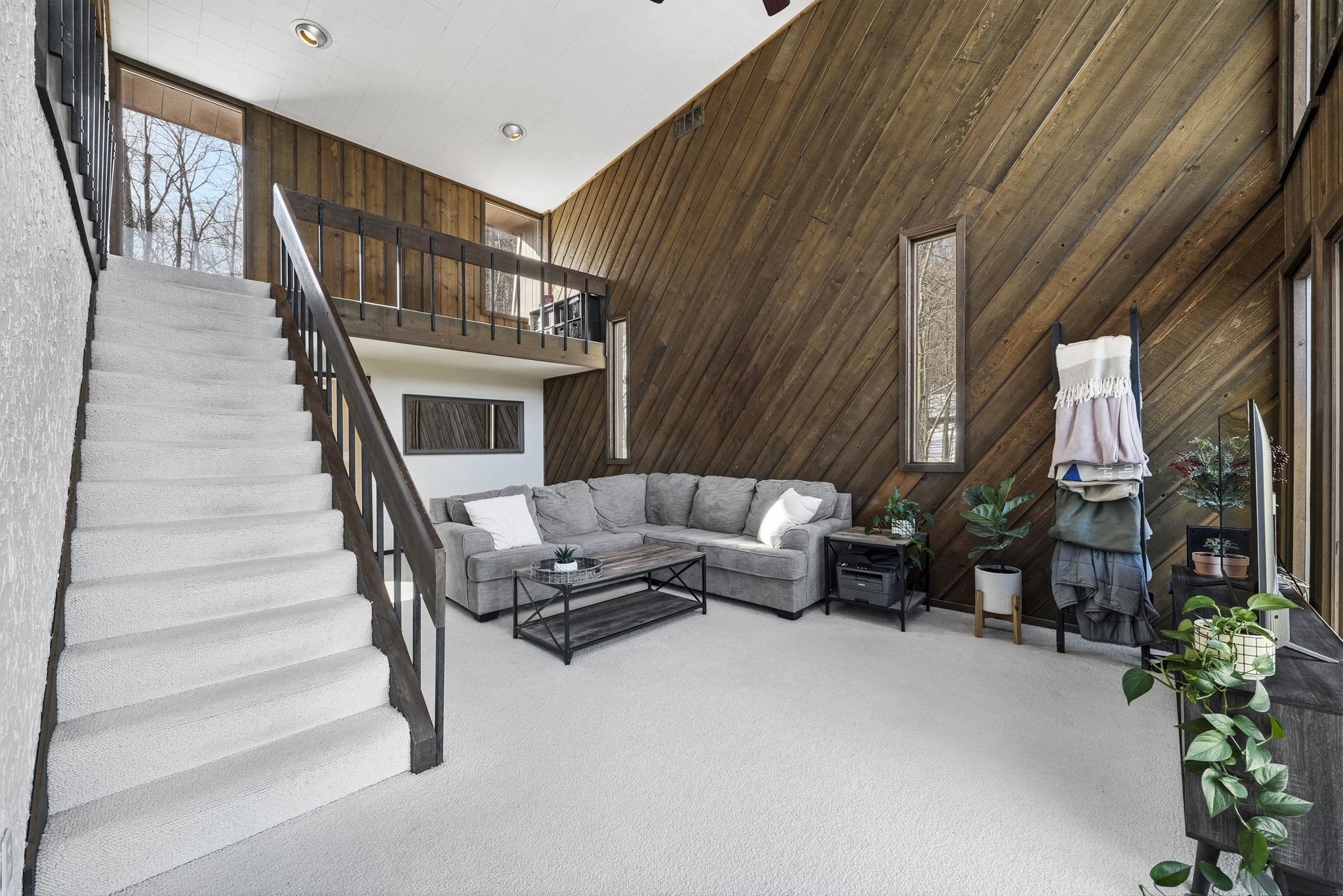 Traverse City, MI, 49684