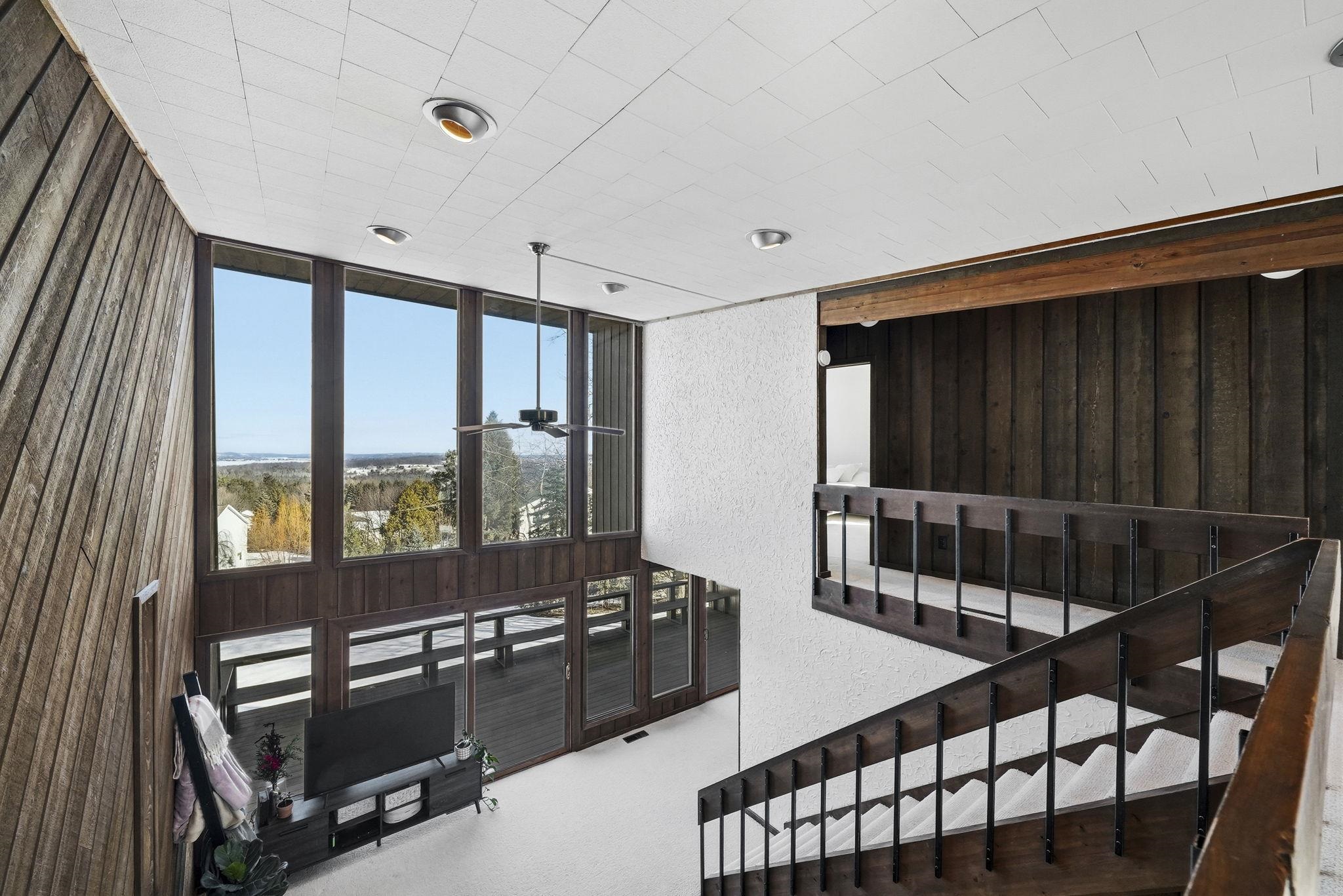 Traverse City, MI, 49684