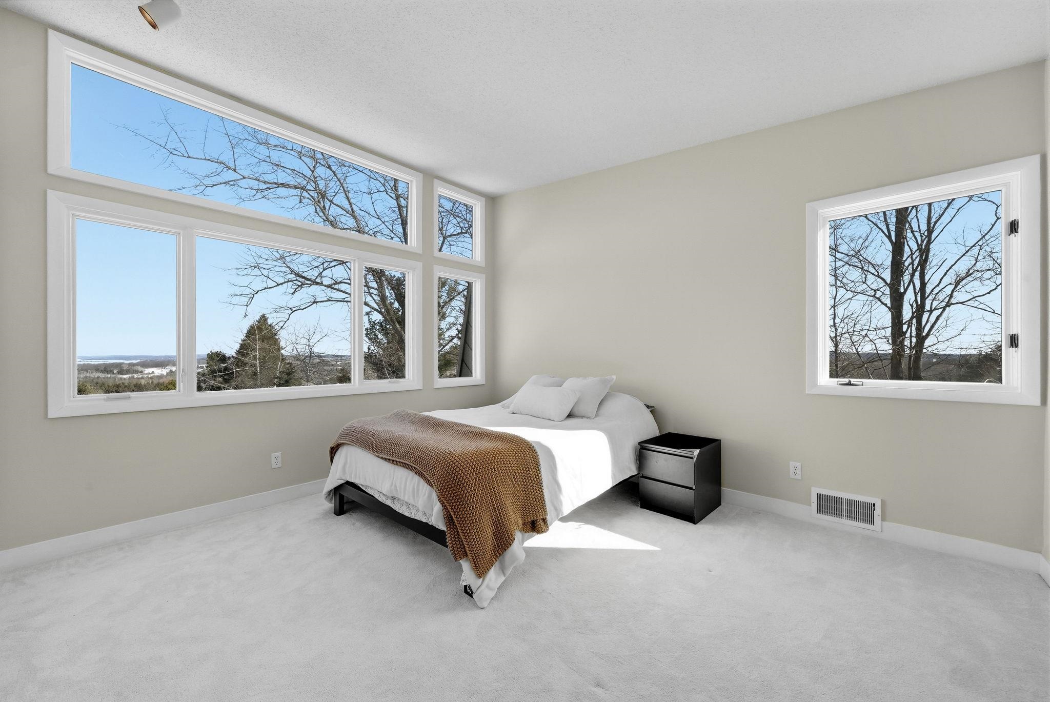 Traverse City, MI, 49684