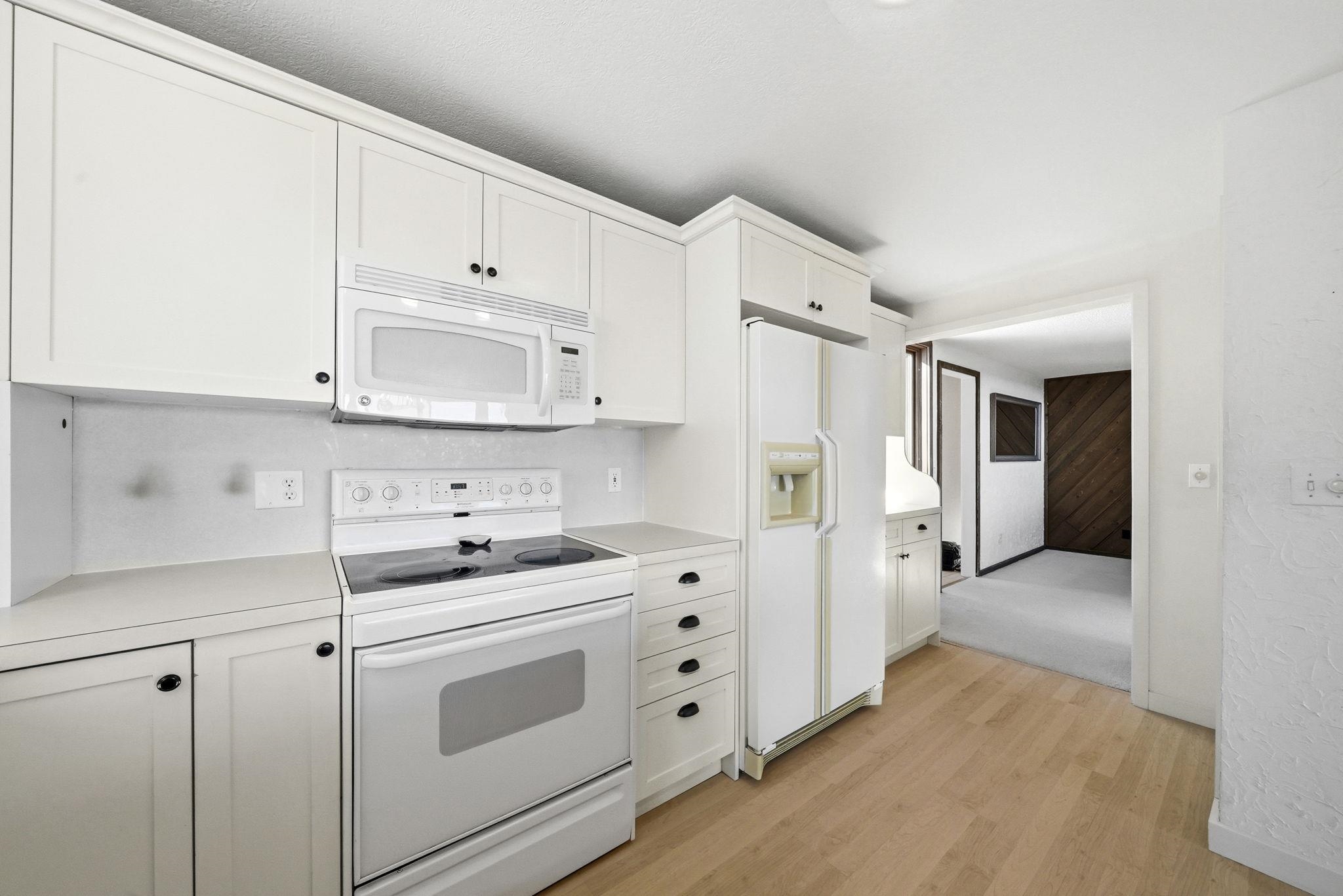 Traverse City, MI, 49684