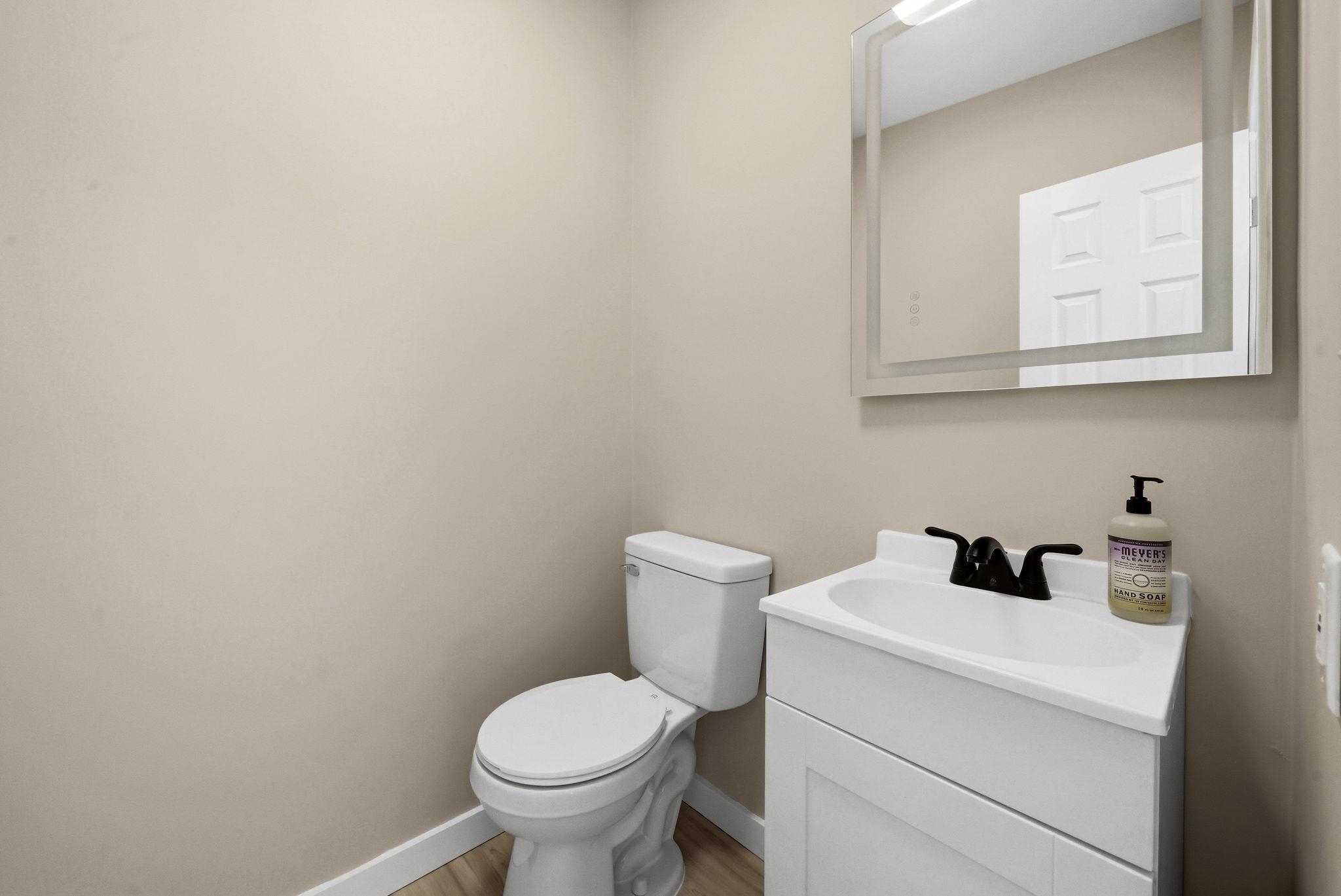 Traverse City, MI, 49684