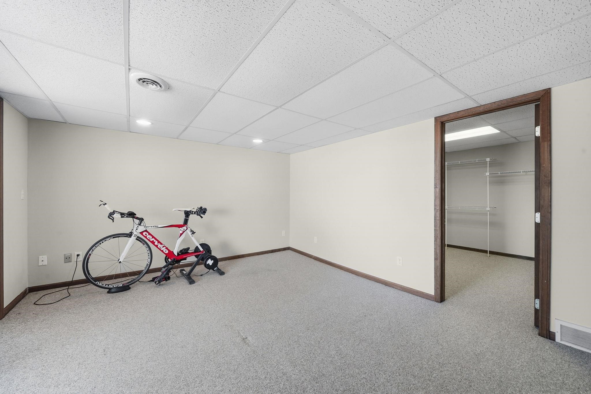 Traverse City, MI, 49684