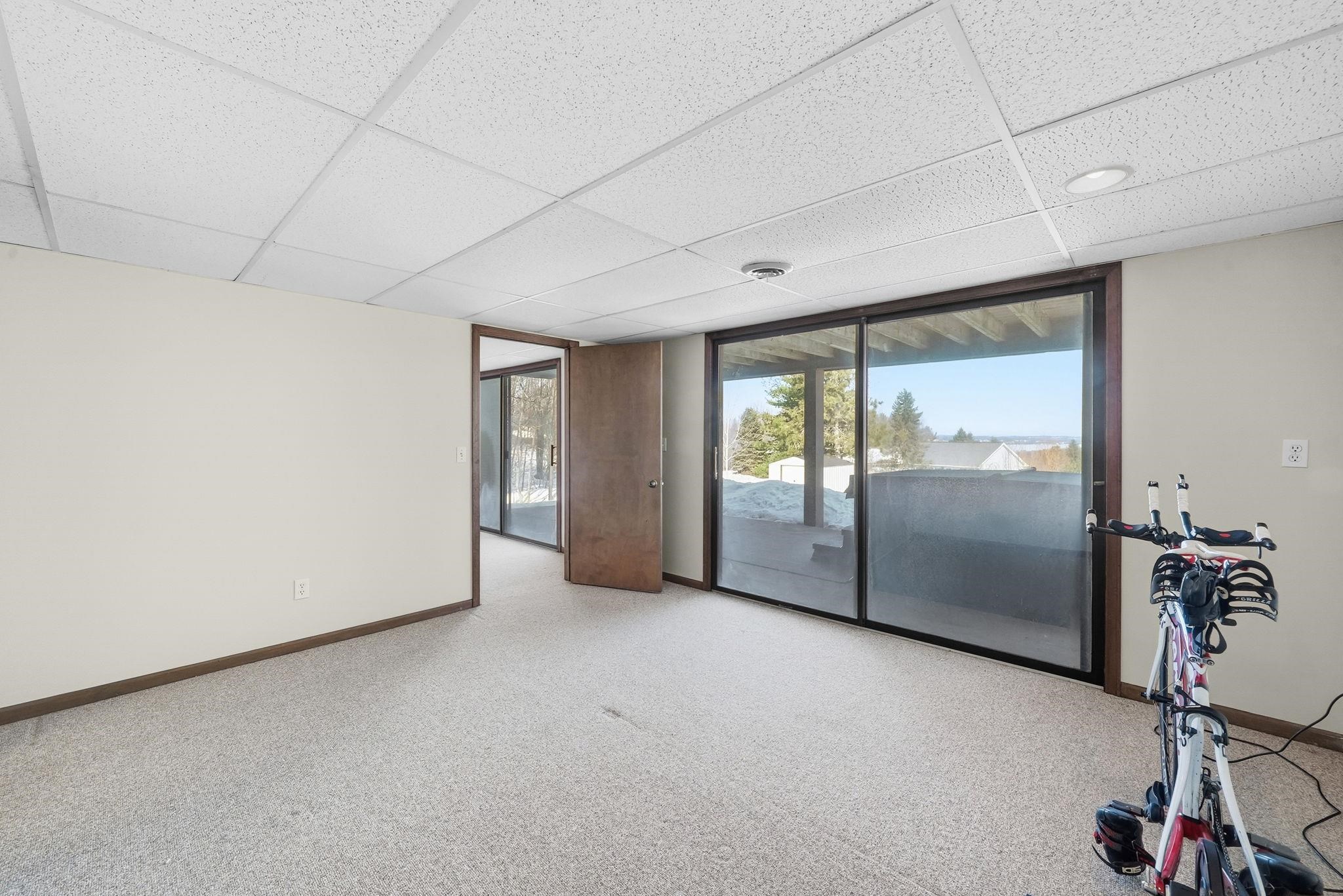 Traverse City, MI, 49684