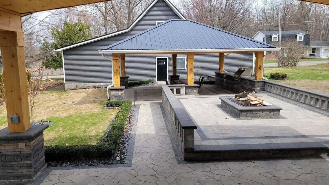 206 Joliet Avenue, Houghton Lake, MI, 48629