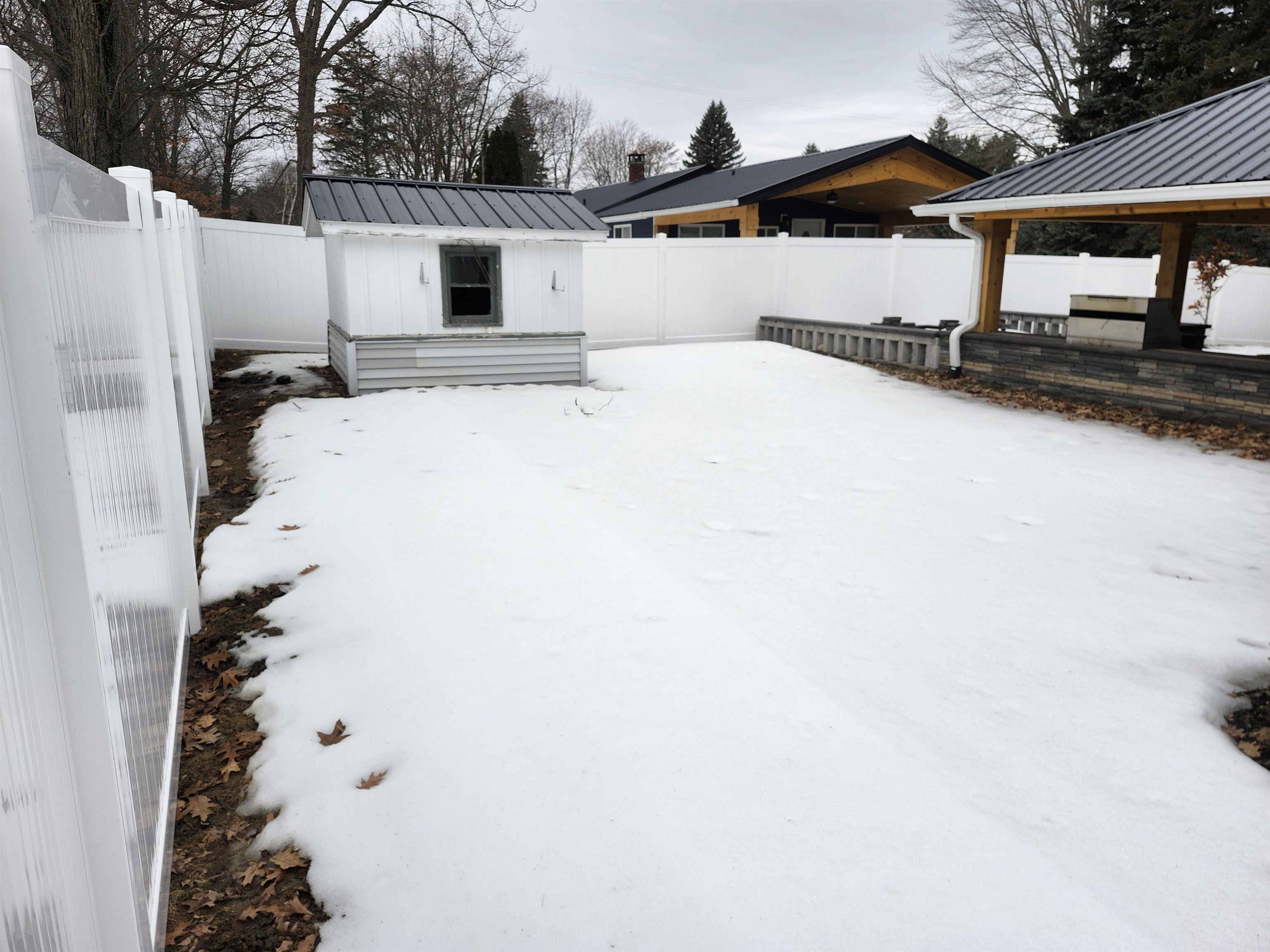 206 Joliet Avenue, Houghton Lake, MI, 48629