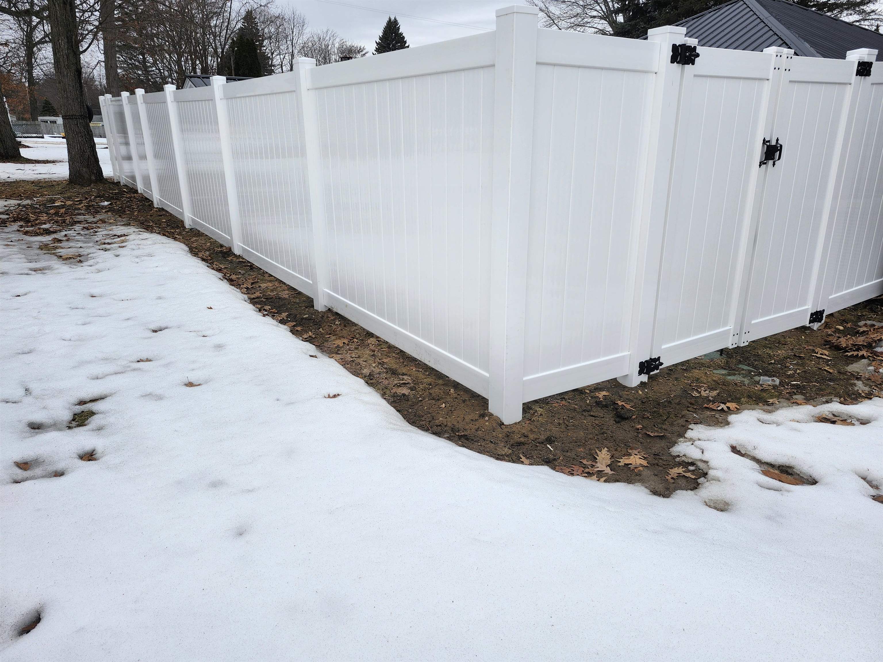 206 Joliet Avenue, Houghton Lake, MI, 48629