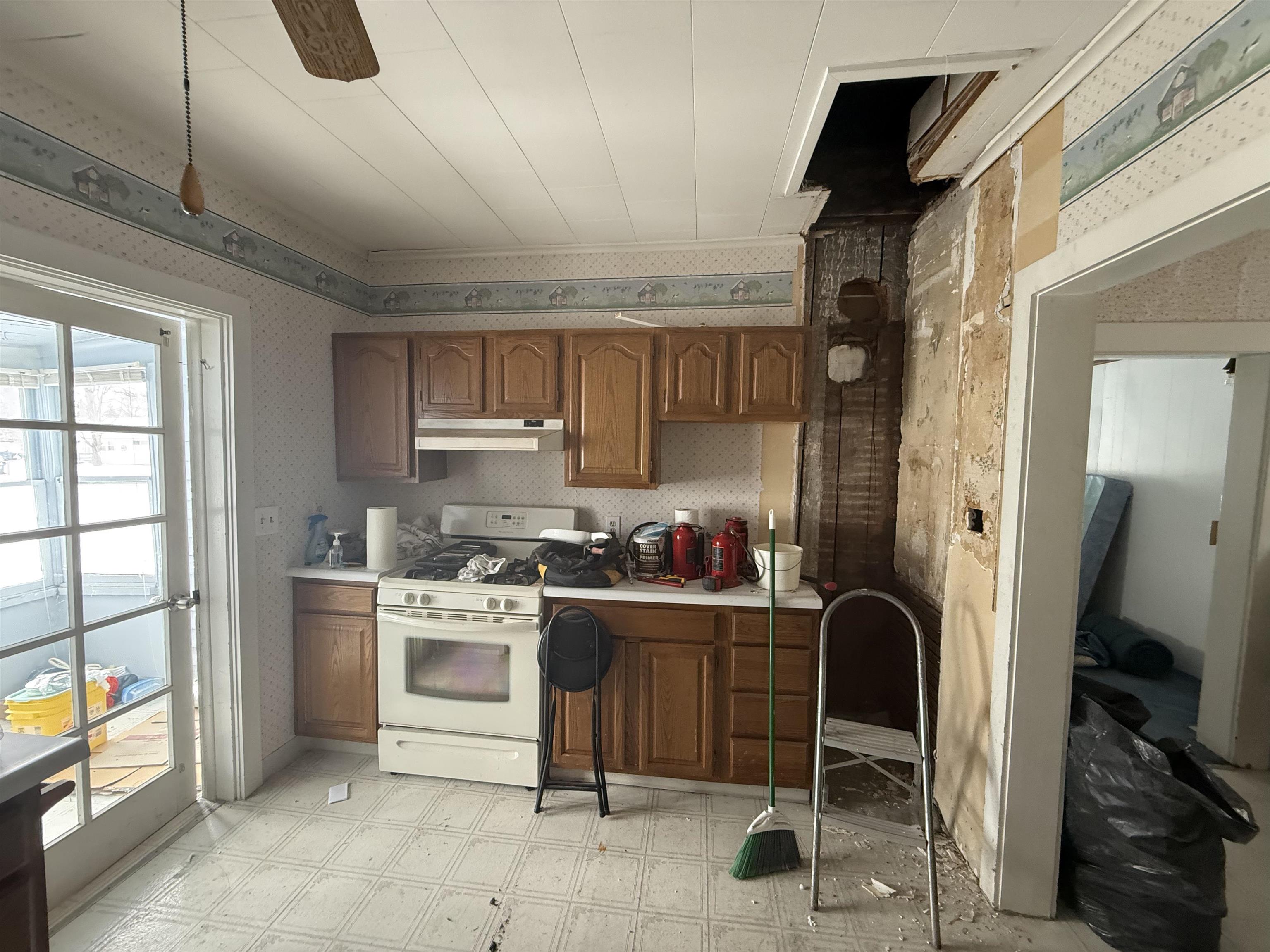 220 Alice Street photo 9
