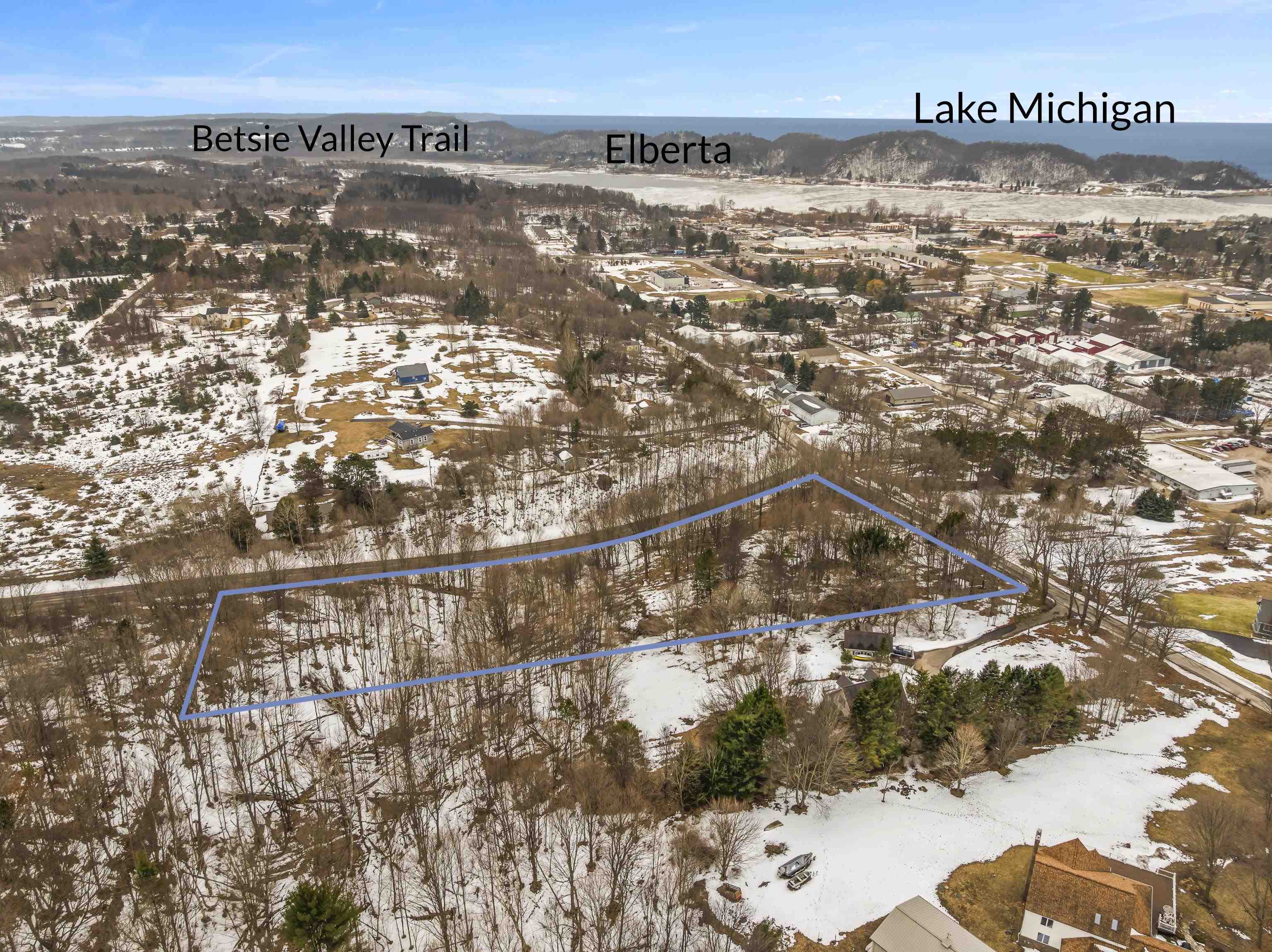 Elm Street, Frankfort, MI, 49635