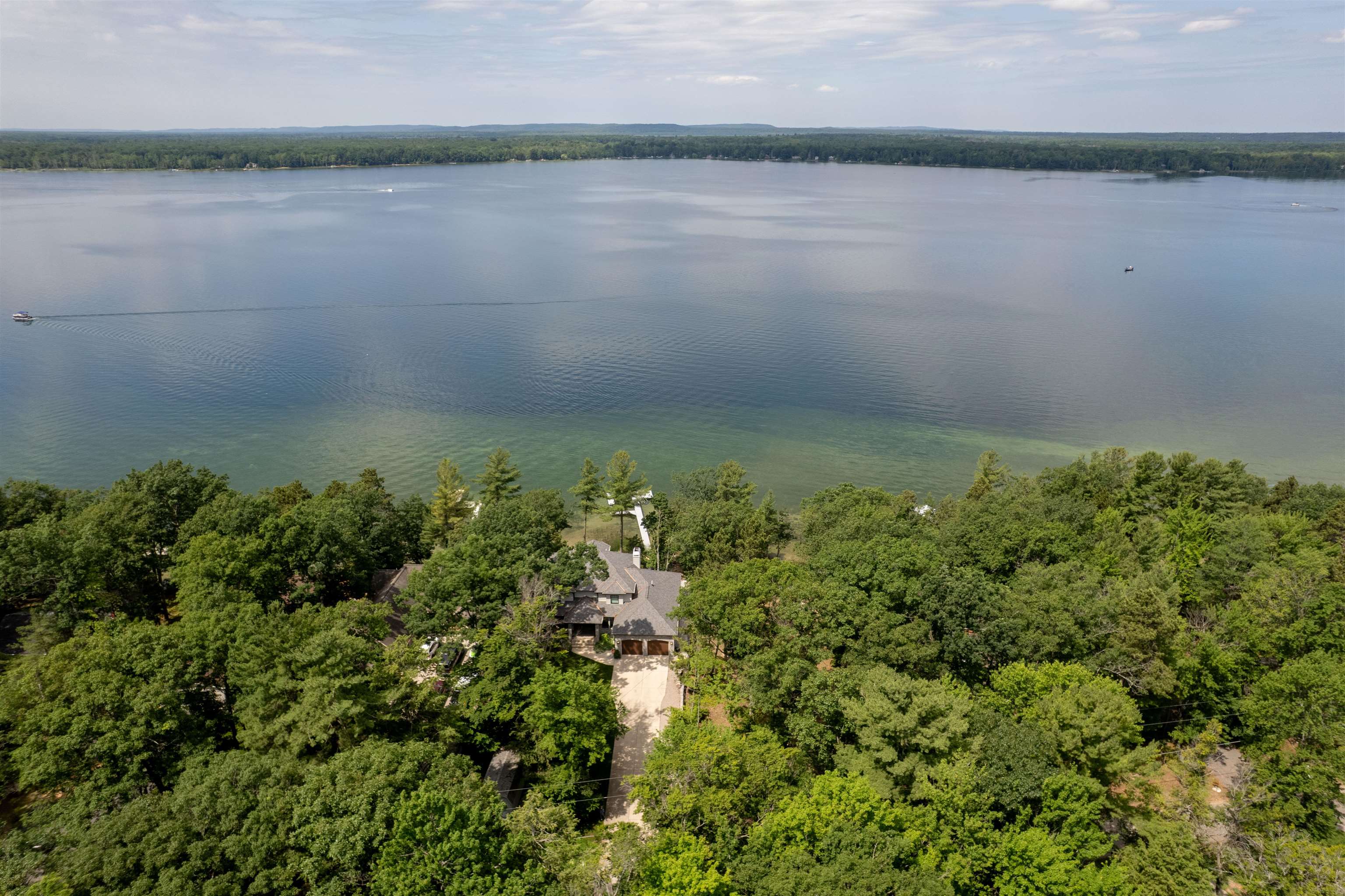 5568 Lakeview Drive, Interlochen, MI, 49643