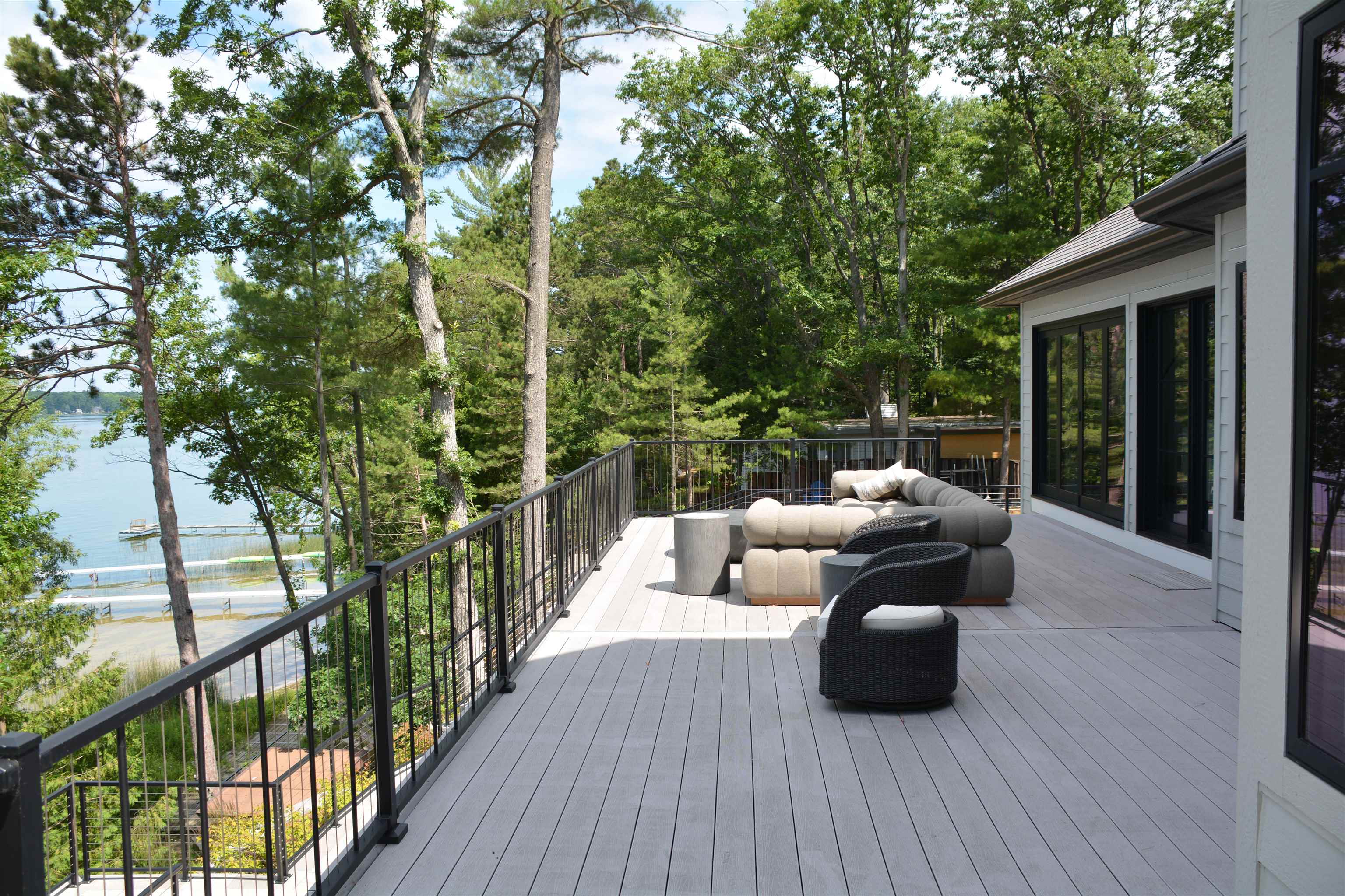 5568 Lakeview Drive, Interlochen, MI, 49643