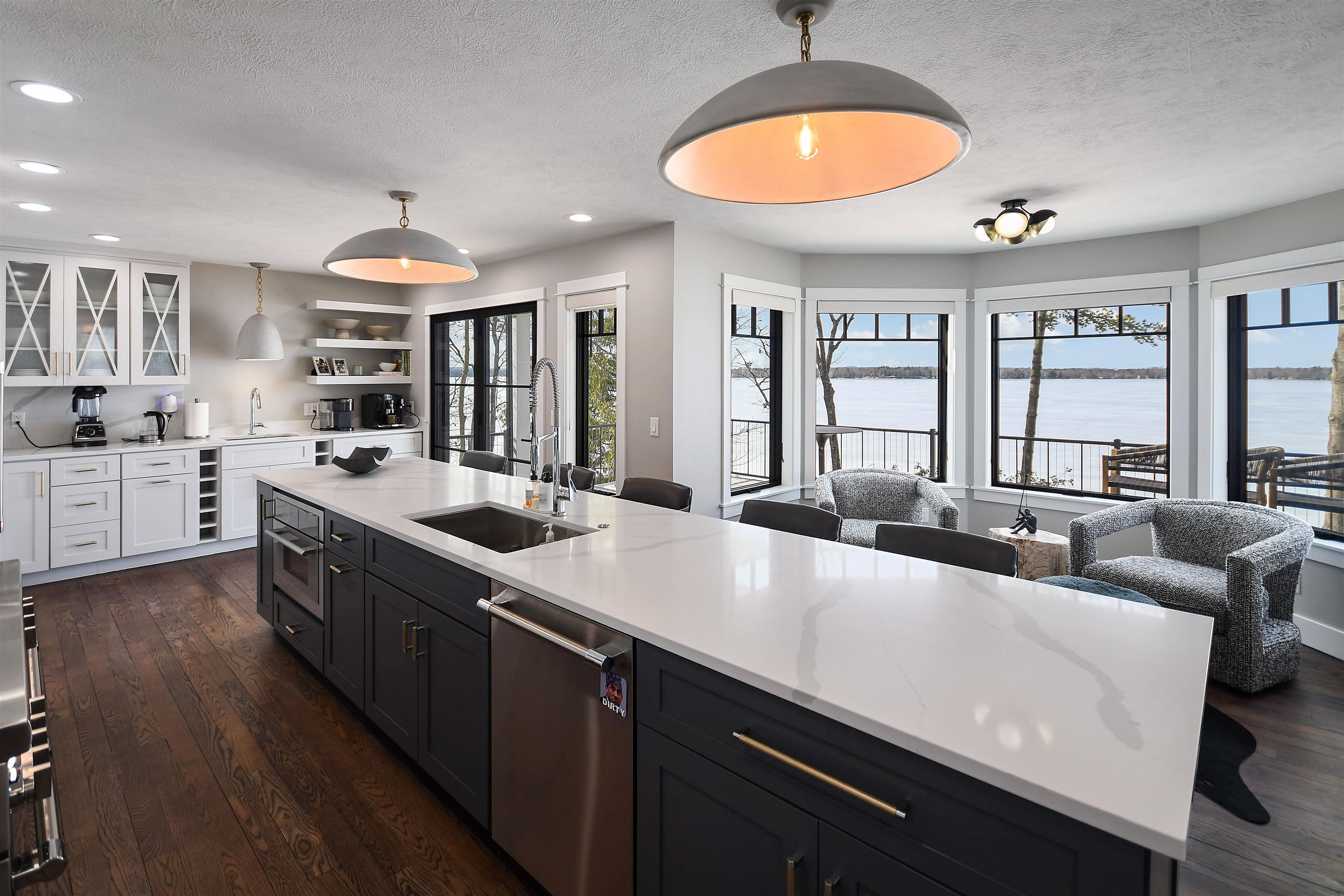 5568 Lakeview Drive, Interlochen, MI, 49643