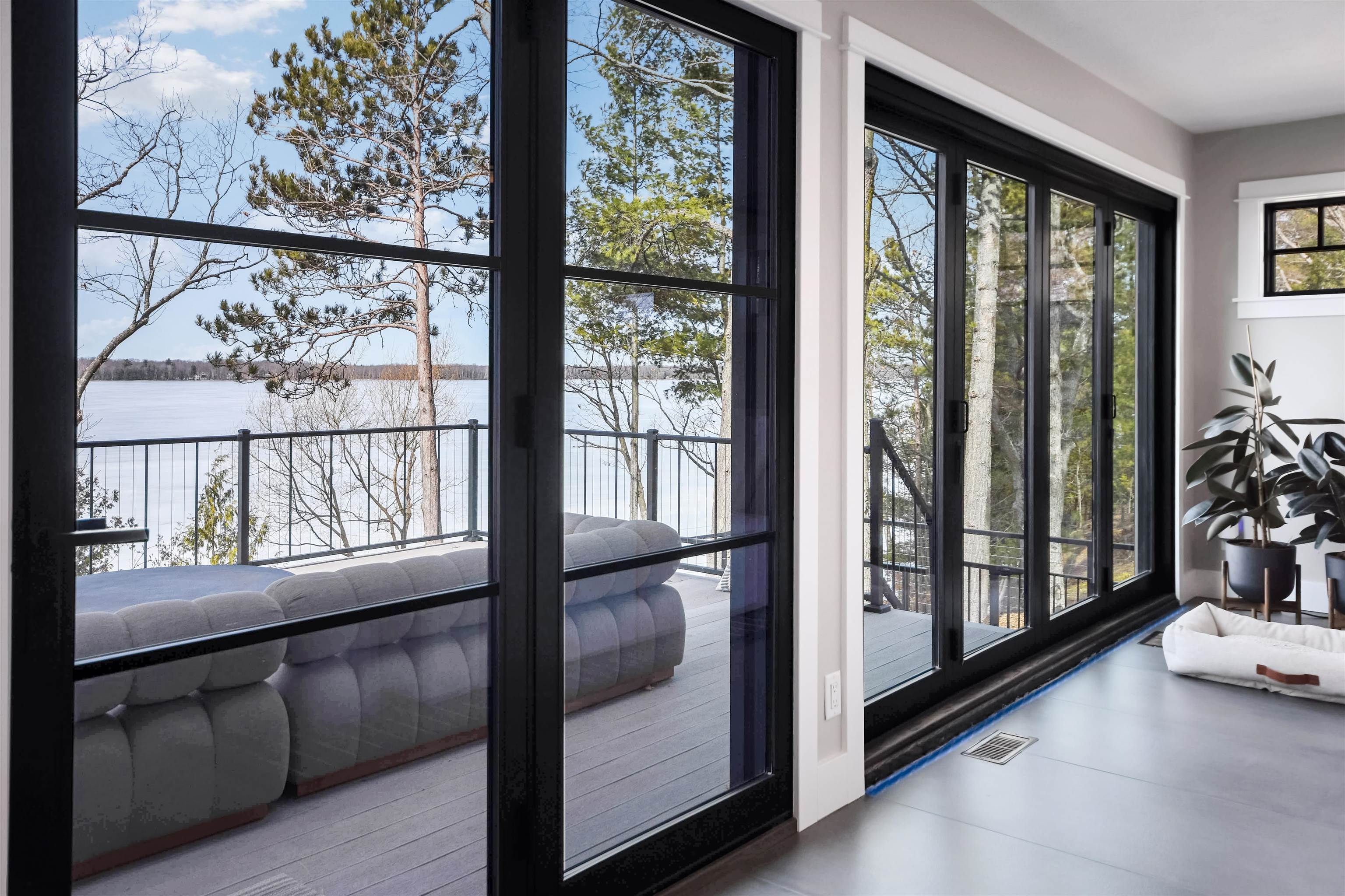 5568 Lakeview Drive, Interlochen, MI, 49643