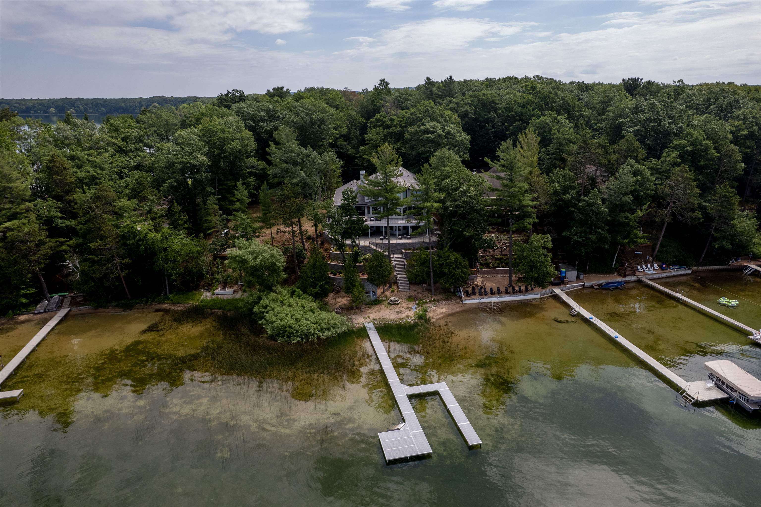 5568 Lakeview Drive, Interlochen, MI, 49643