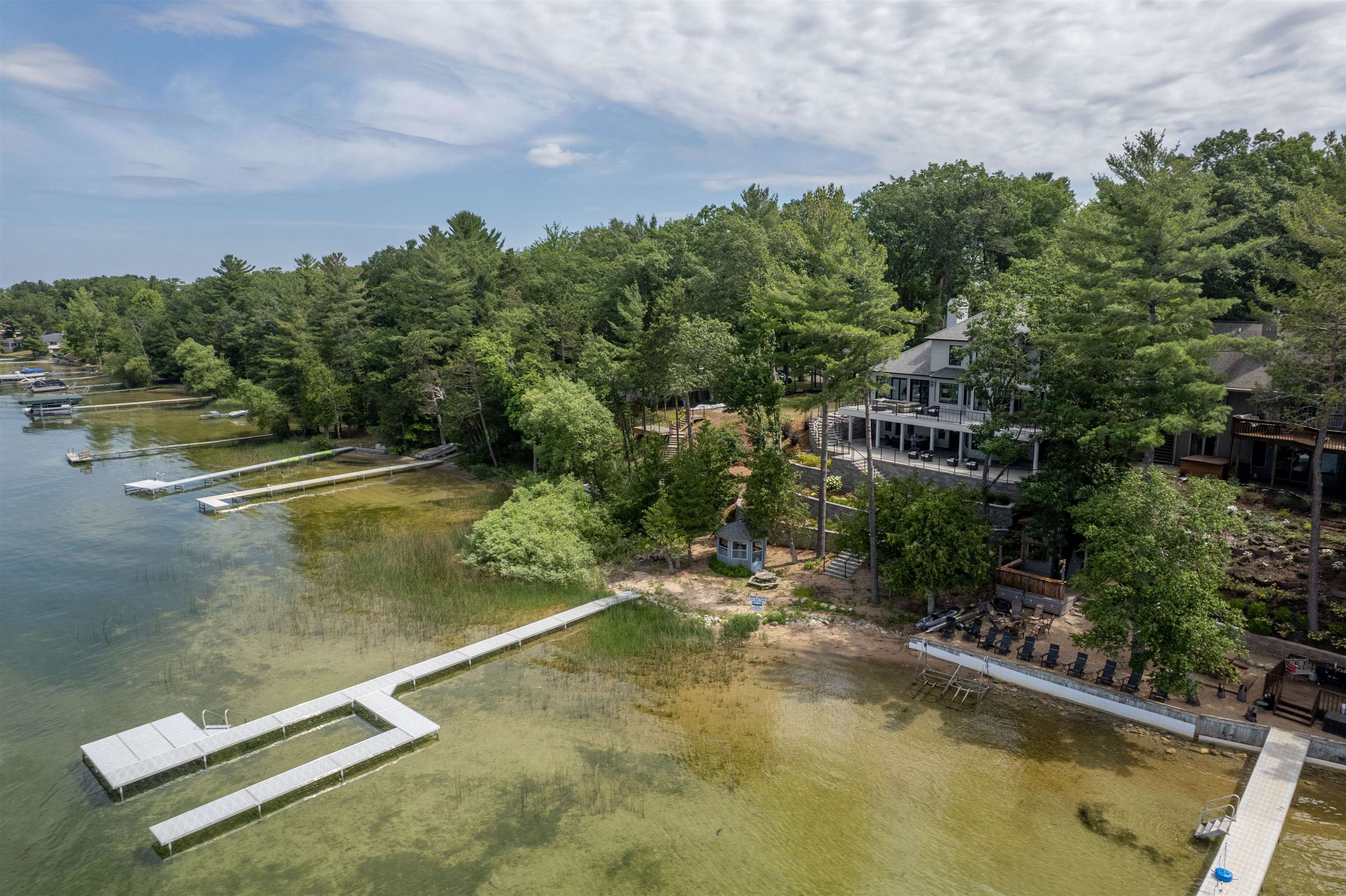 5568 Lakeview Drive, Interlochen, MI, 49643