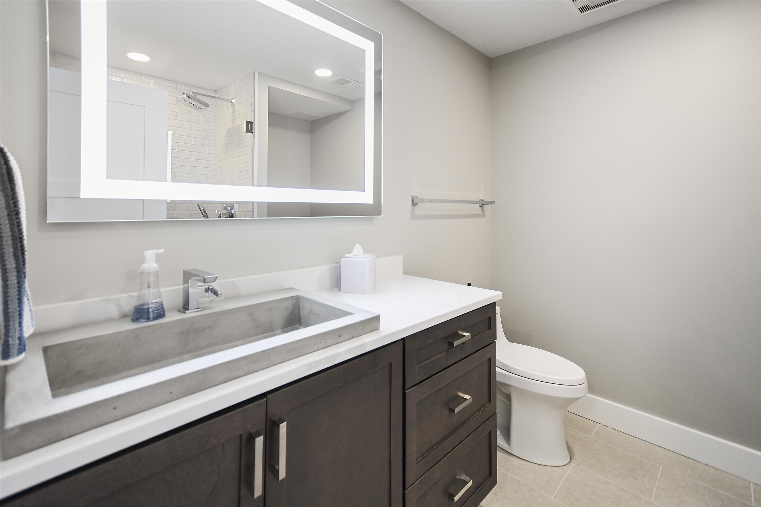 5568 Lakeview Drive, Interlochen, MI, 49643