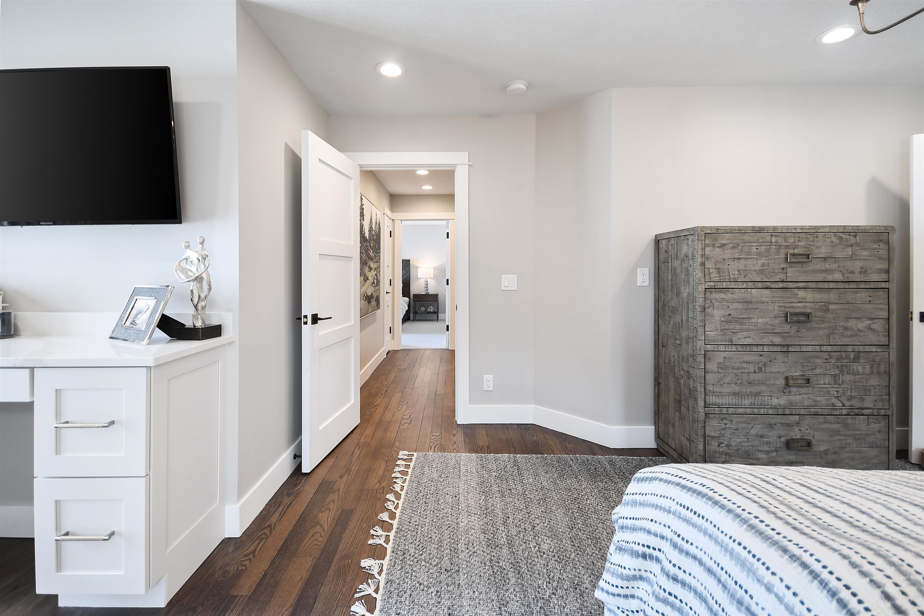 5568 Lakeview Drive, Interlochen, MI, 49643