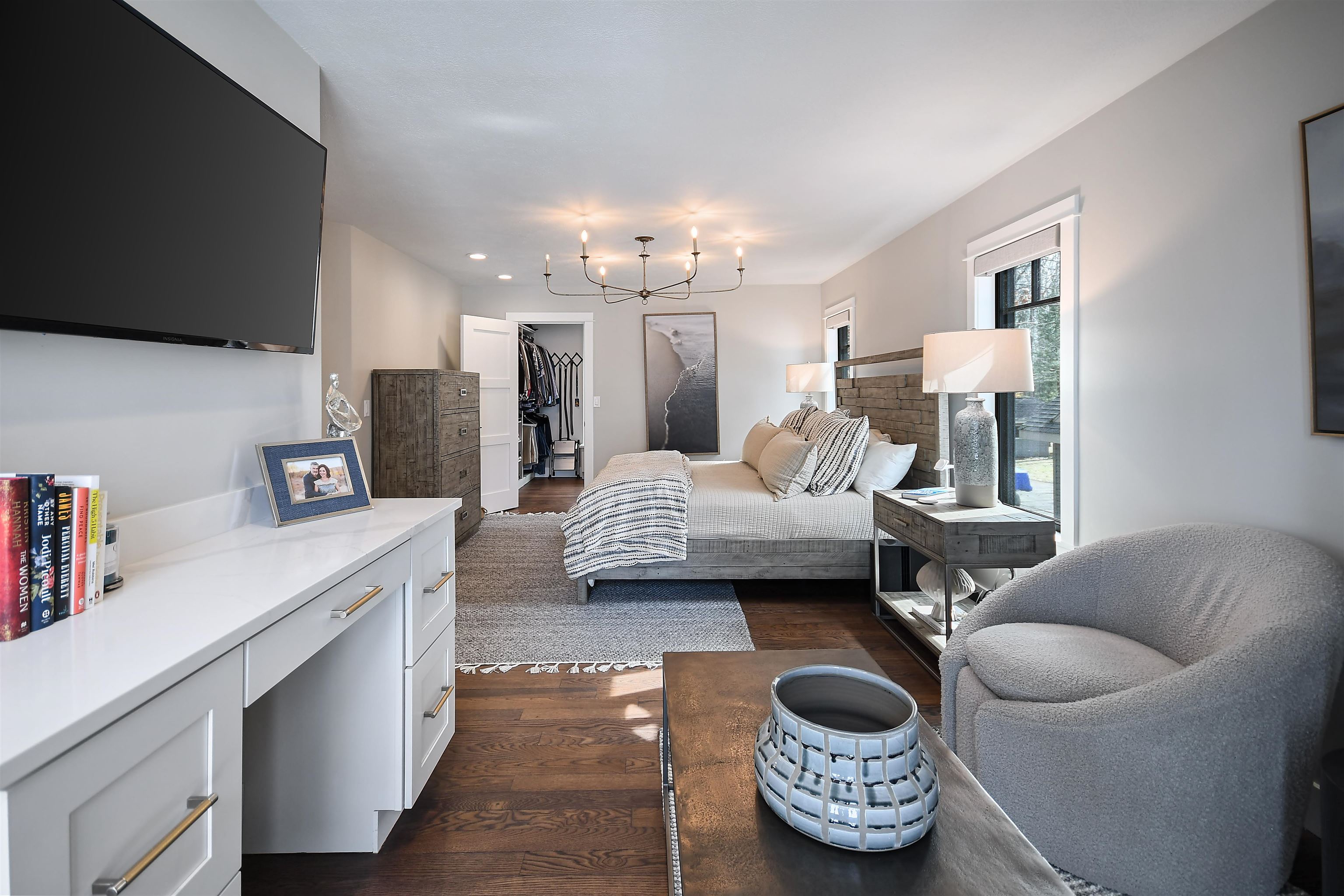 5568 Lakeview Drive, Interlochen, MI, 49643