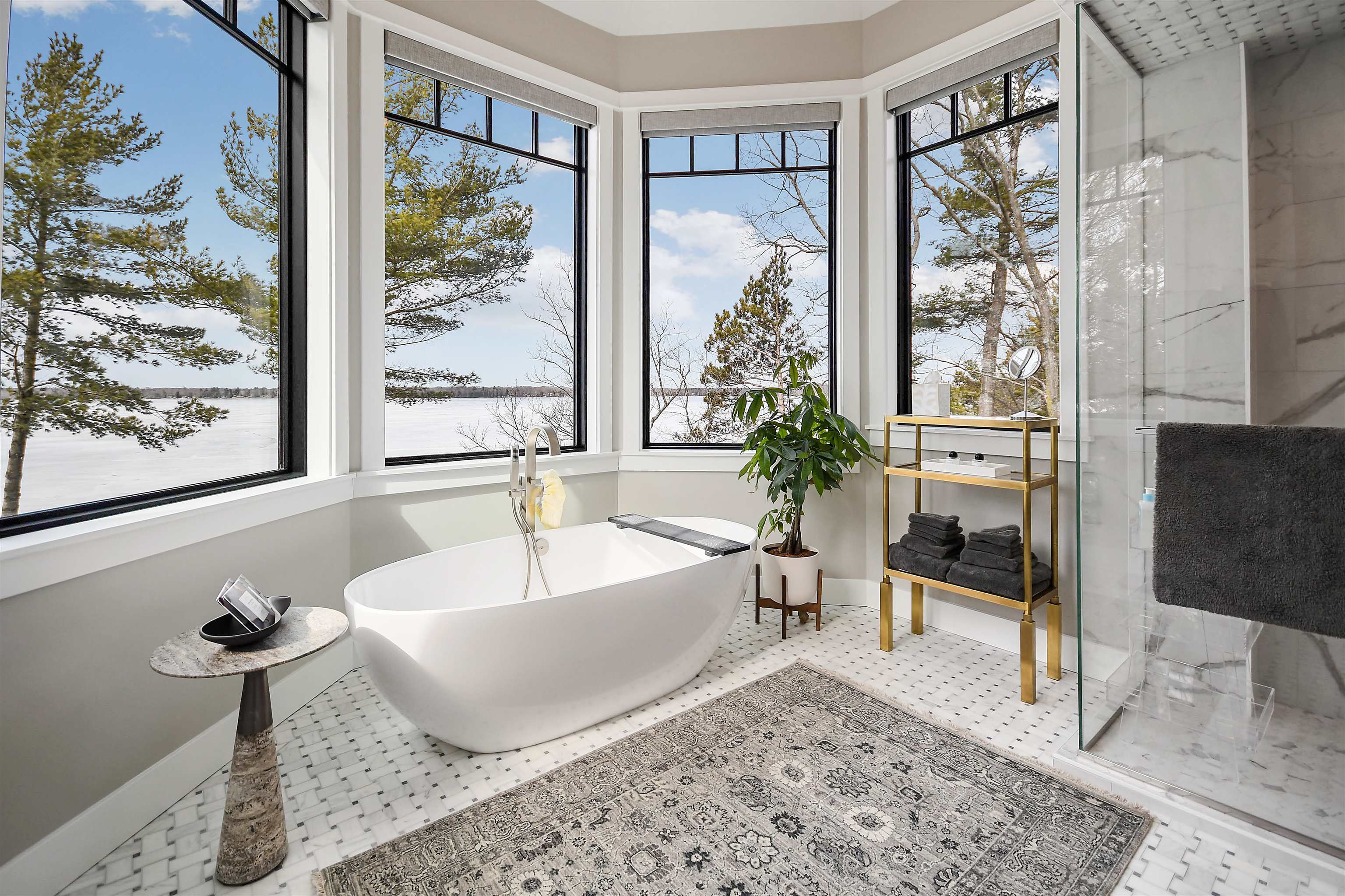 5568 Lakeview Drive, Interlochen, MI, 49643