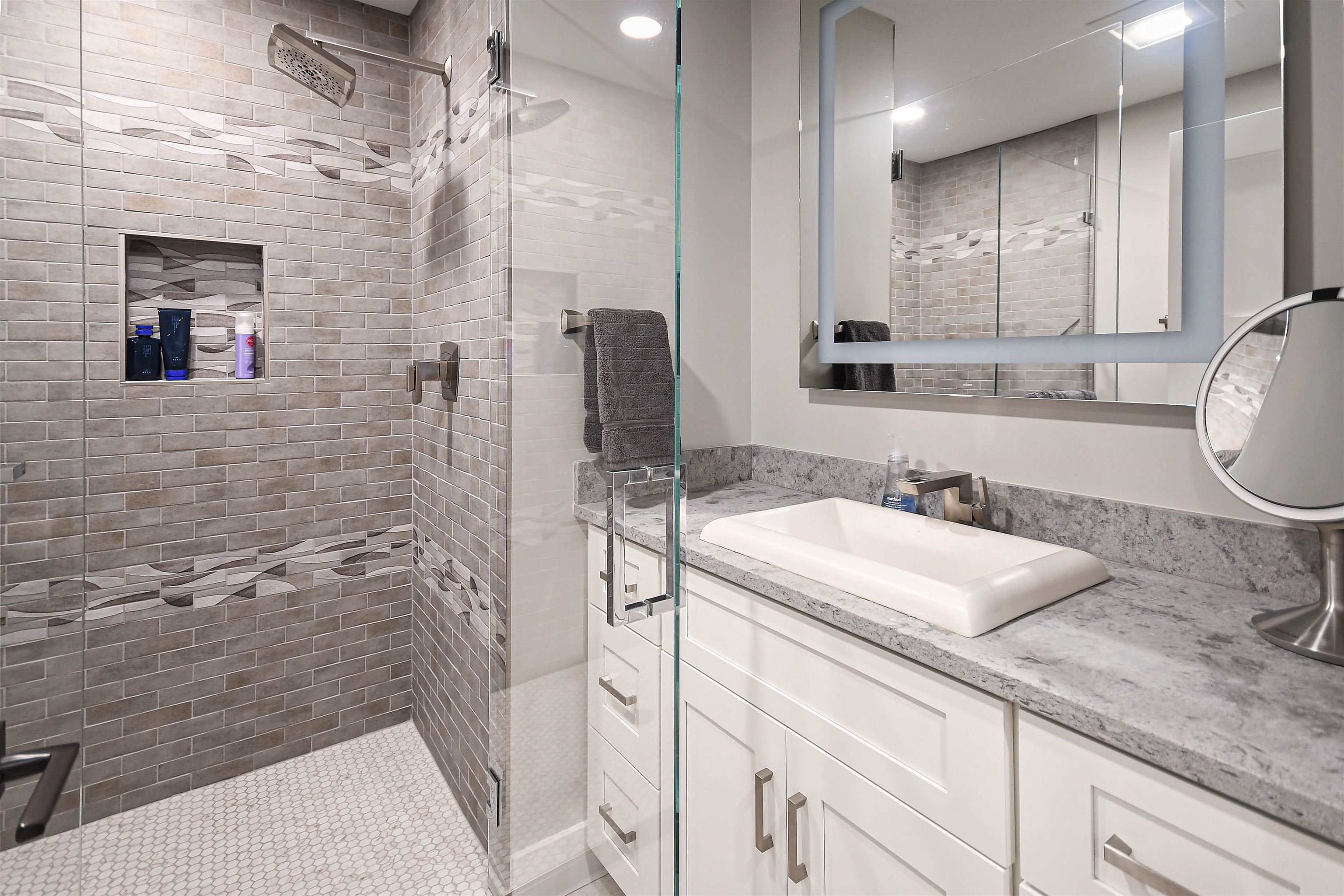 5568 Lakeview Drive, Interlochen, MI, 49643