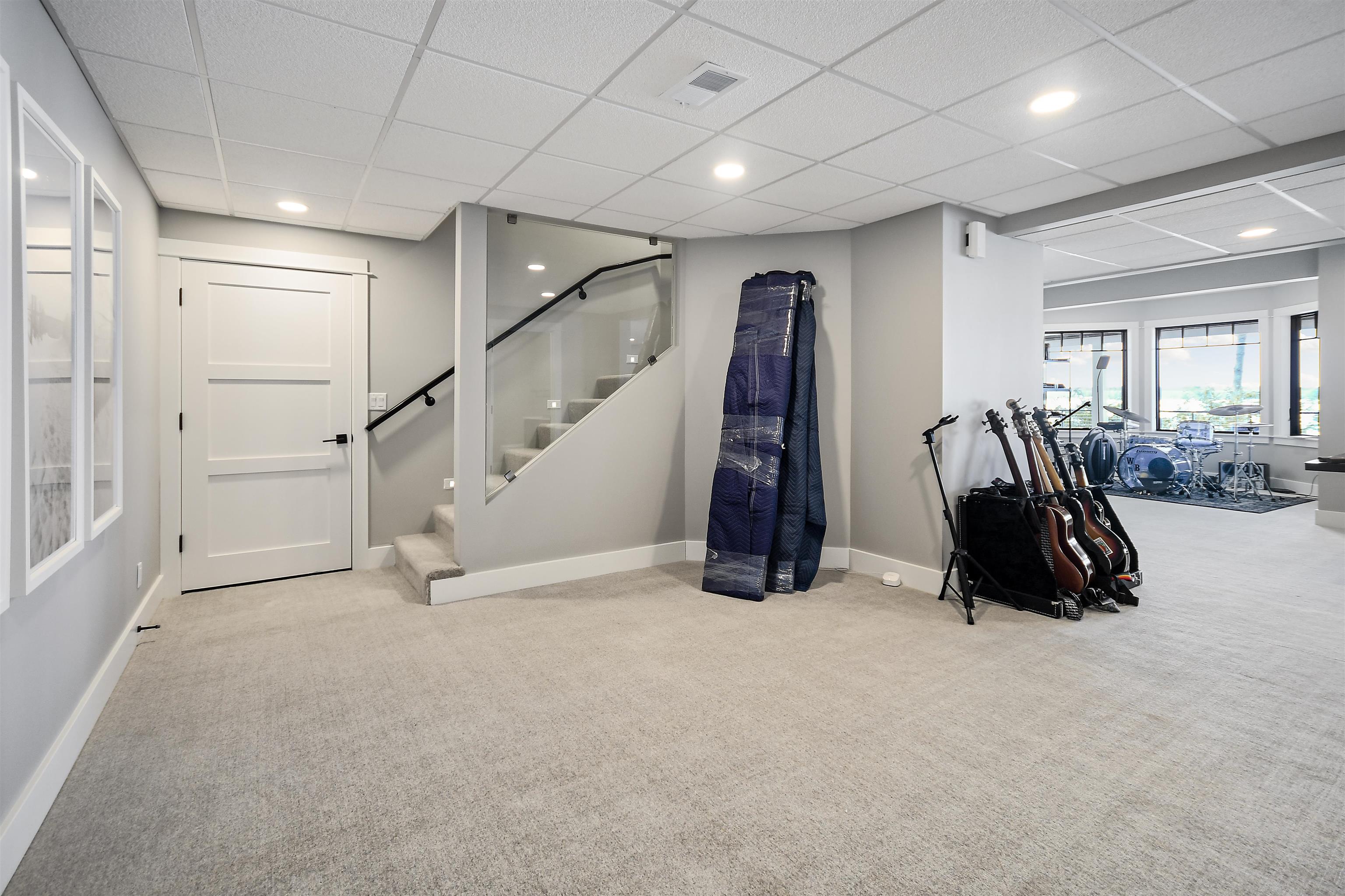 5568 Lakeview Drive, Interlochen, MI, 49643