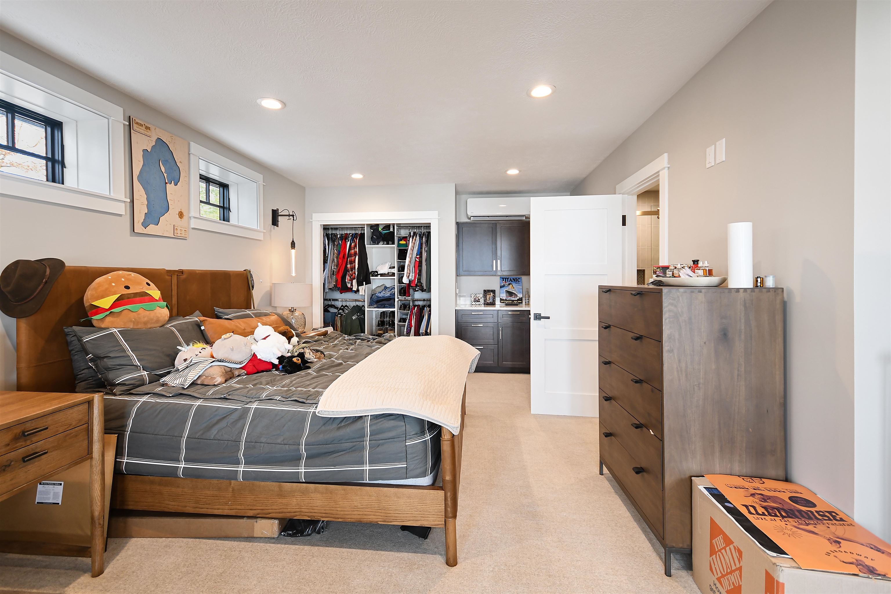 5568 Lakeview Drive, Interlochen, MI, 49643